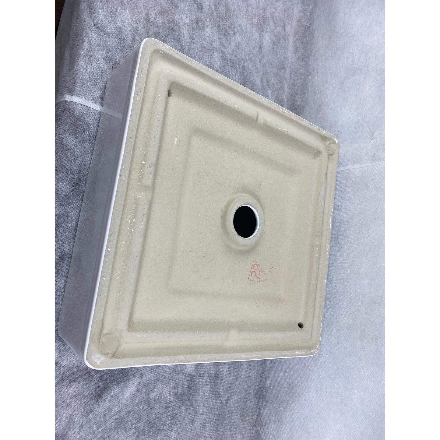 American Imaginations AI-28196 15" Square Enamel Glaze White Ceramic Modern