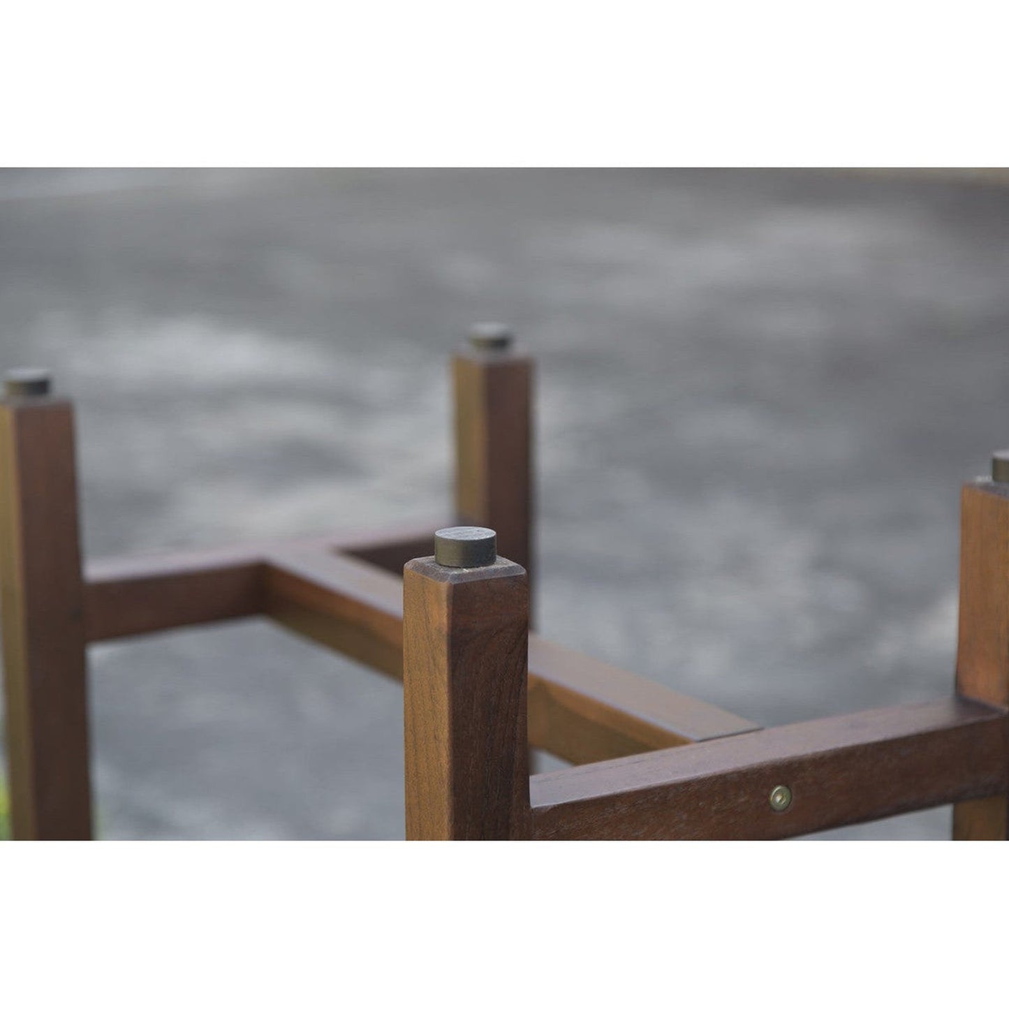 DecoTeak Espalier 20" Woodland Brown Teak Wood Shower Bench With LiftAide Arms