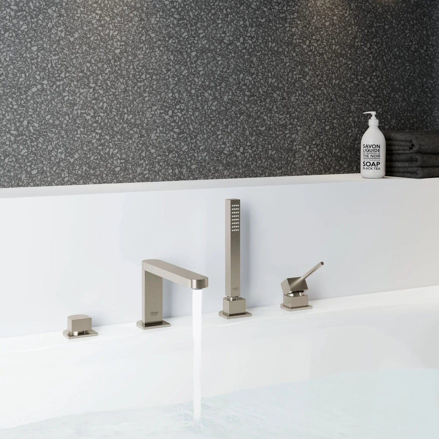 Grohe Plus Brushed Nickel Infinity 4-Hole Single-Handle Deck Mount Roman Tub Faucet With 1.75 GPM Hand Shower