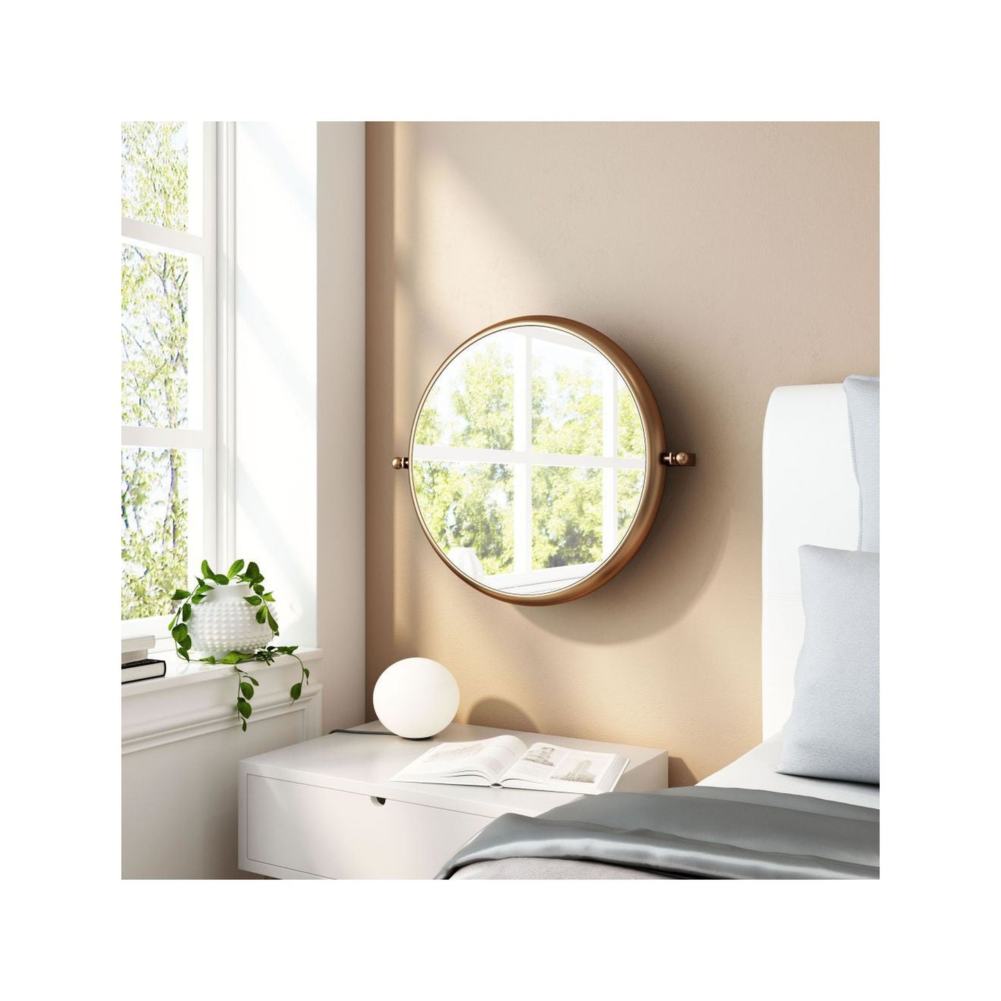 HomeRoots Industrial Gold Round Mirror