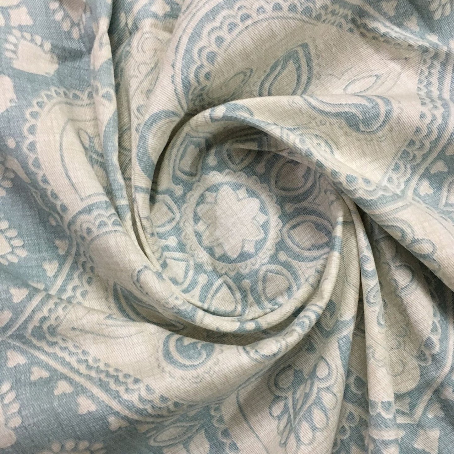 HomeRoots Teal And Cream Medallion Lattice Shower Curtain