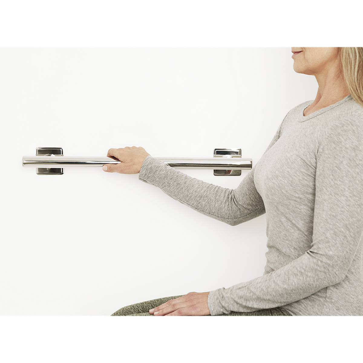 Seachrome Coronado 18" Polished Stainless Steel 1.25" Concealed Square Flange Grab Bar