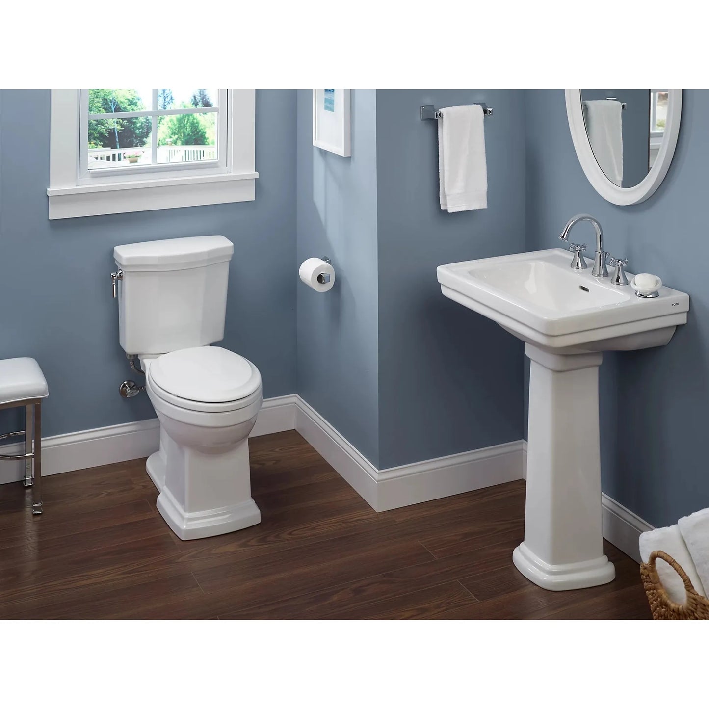 TOTO Promenade II Cotton Right Lever Elongated Bowl Close Coupled Toilet