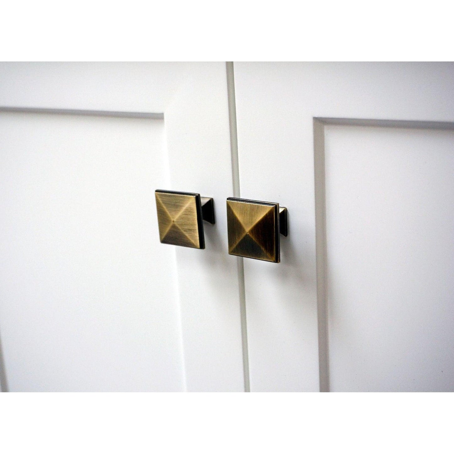 DreamWerks 24" W x 22" D x 33" H Vanity with Ceramic Vanity Top in White