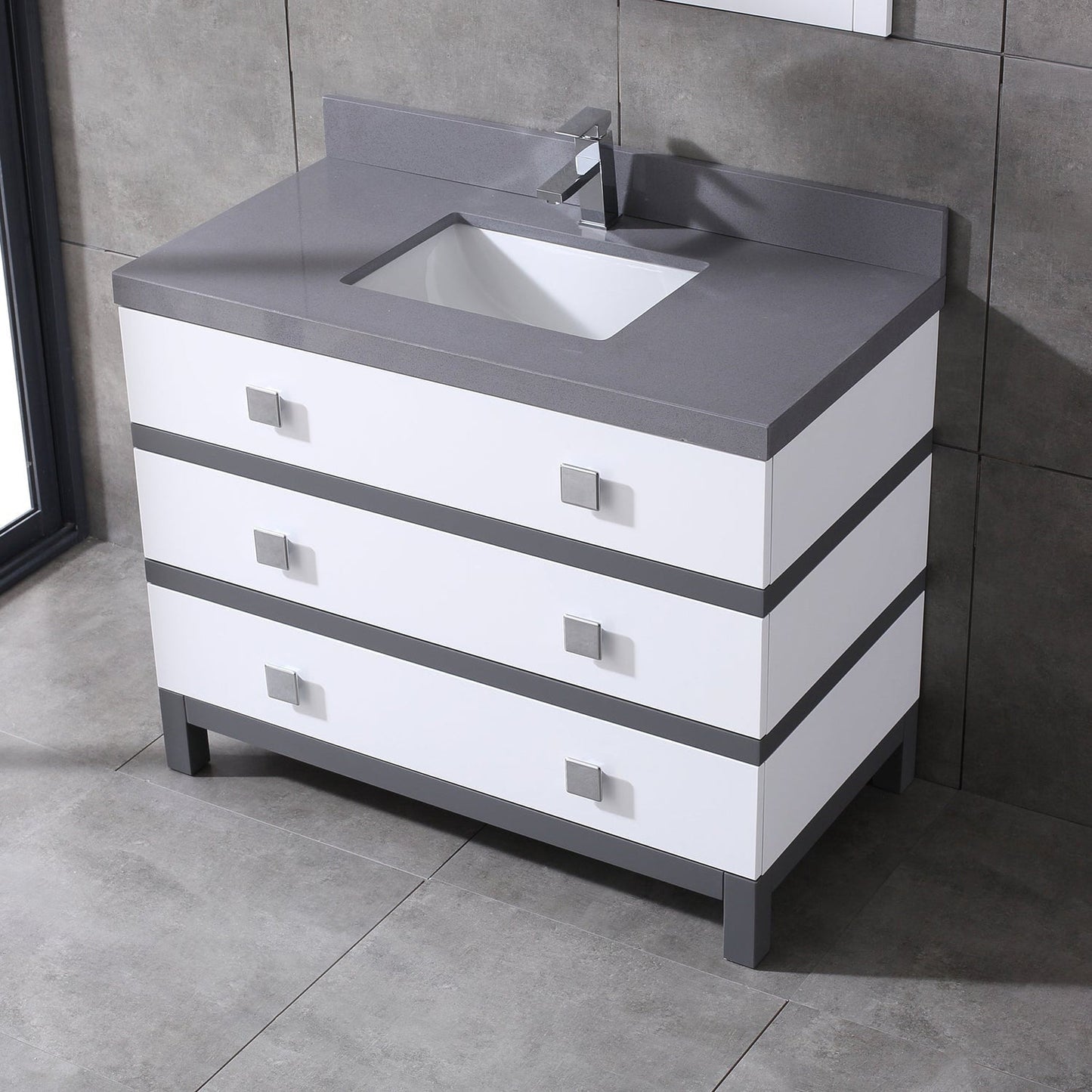 Eviva Sydney 42" x 32" Gray and White Freestanding Bathroom Vanity With White Solid Quartz Countertop