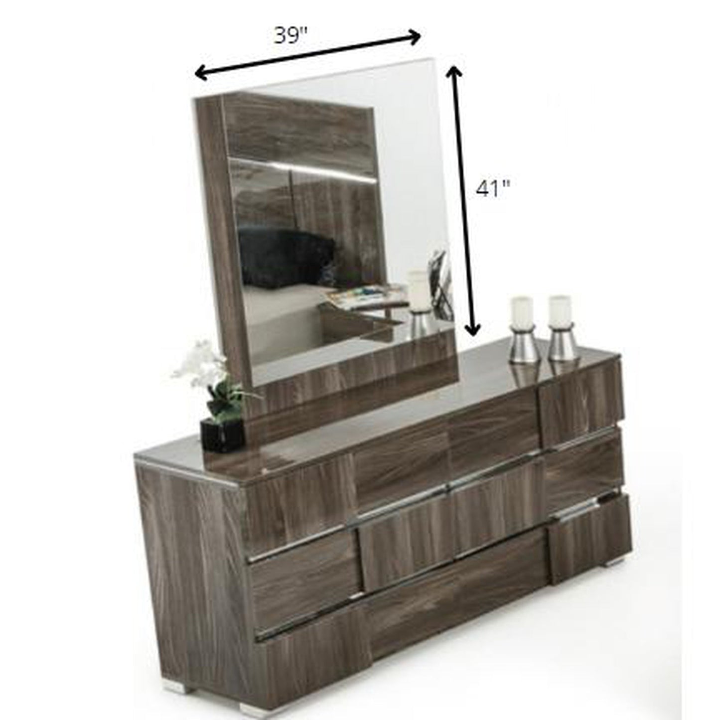 HomeRoots 39" Ebony MDF Veneer And Glass Mirror