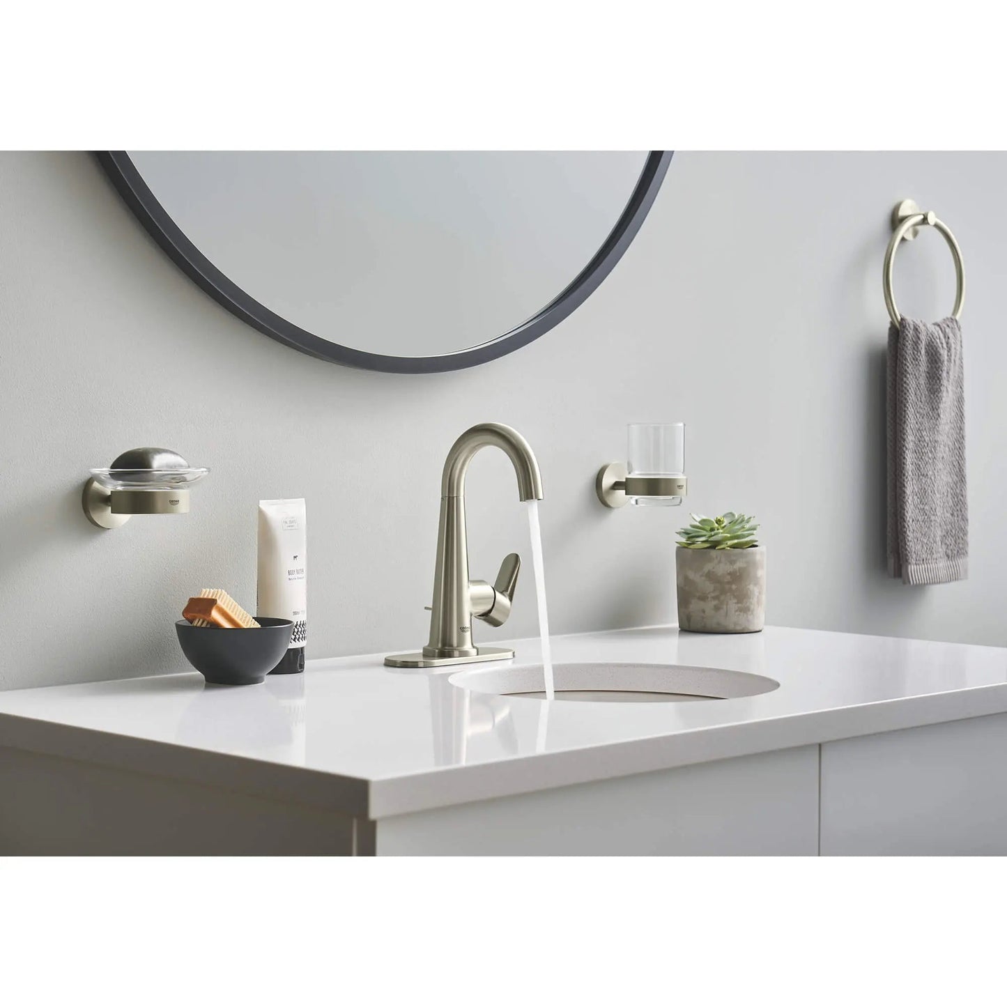 Grohe Veletto 4" Single-Handle 1.2 GPM Centerset Brushed Nickel Infinity Faucet