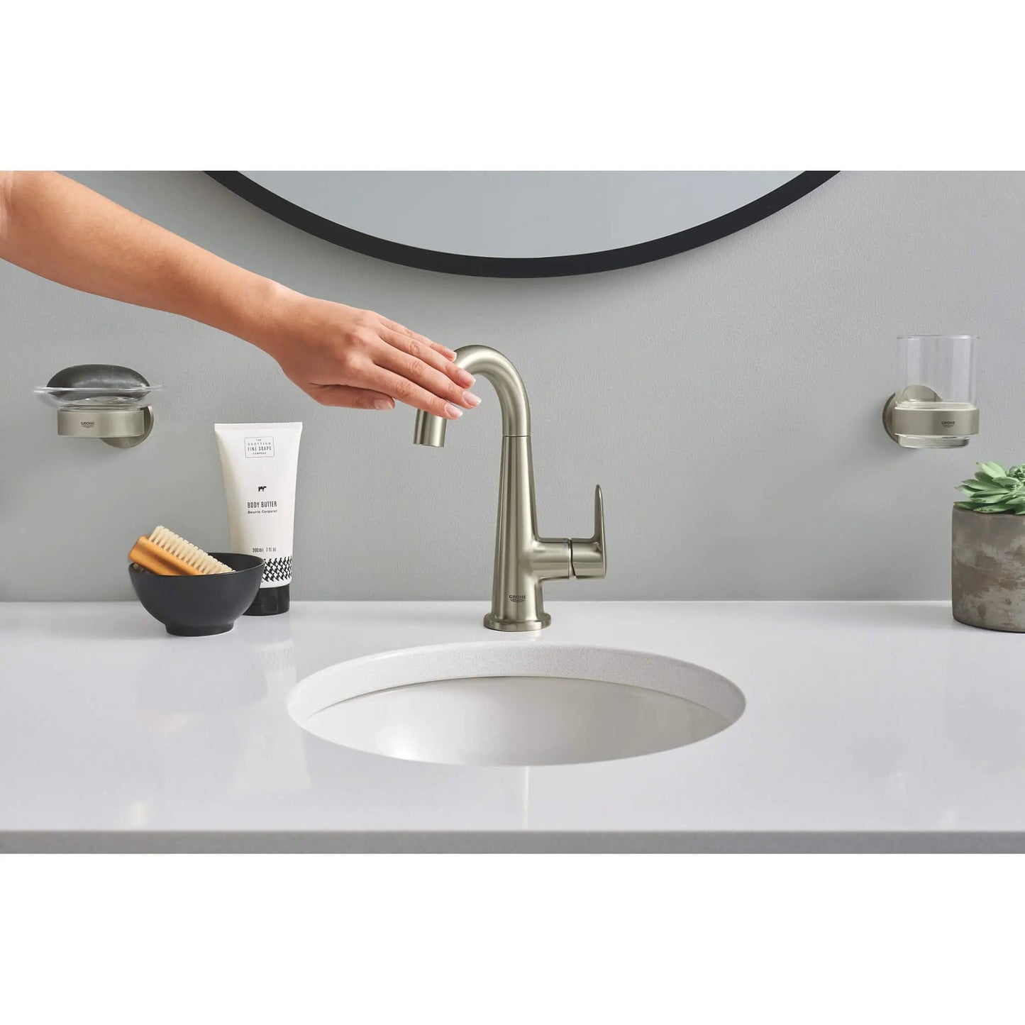 Grohe Veletto 4" Single-Handle 1.2 GPM Centerset Brushed Nickel Infinity Faucet