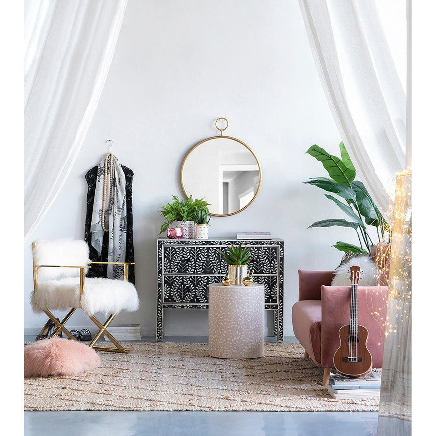 A&B Home 26" x 32" Bundle of 25 Round Gold Frame Wall-Mounted Mirror