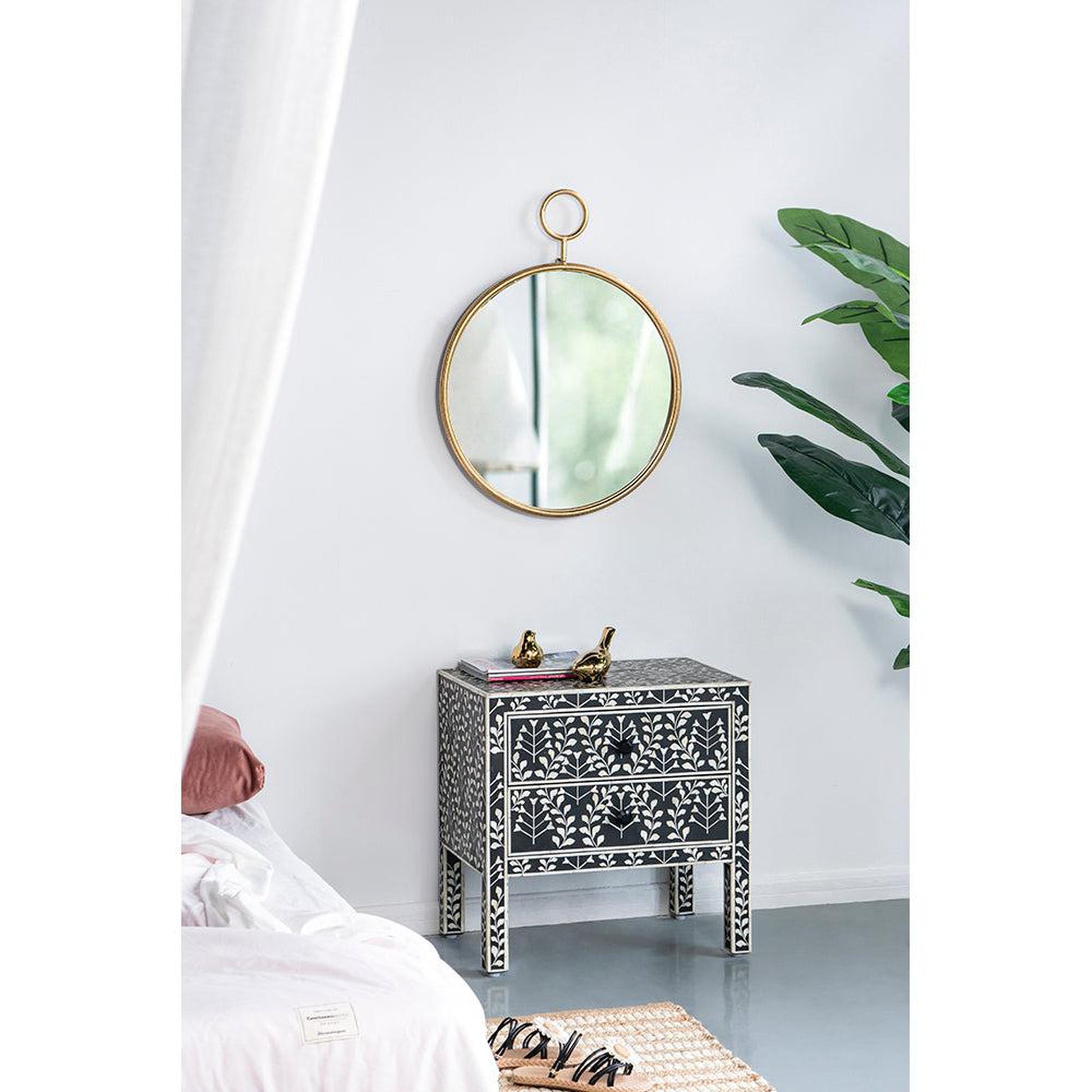 A&B Home 26" x 32" Bundle of 25 Round Gold Frame Wall-Mounted Mirror