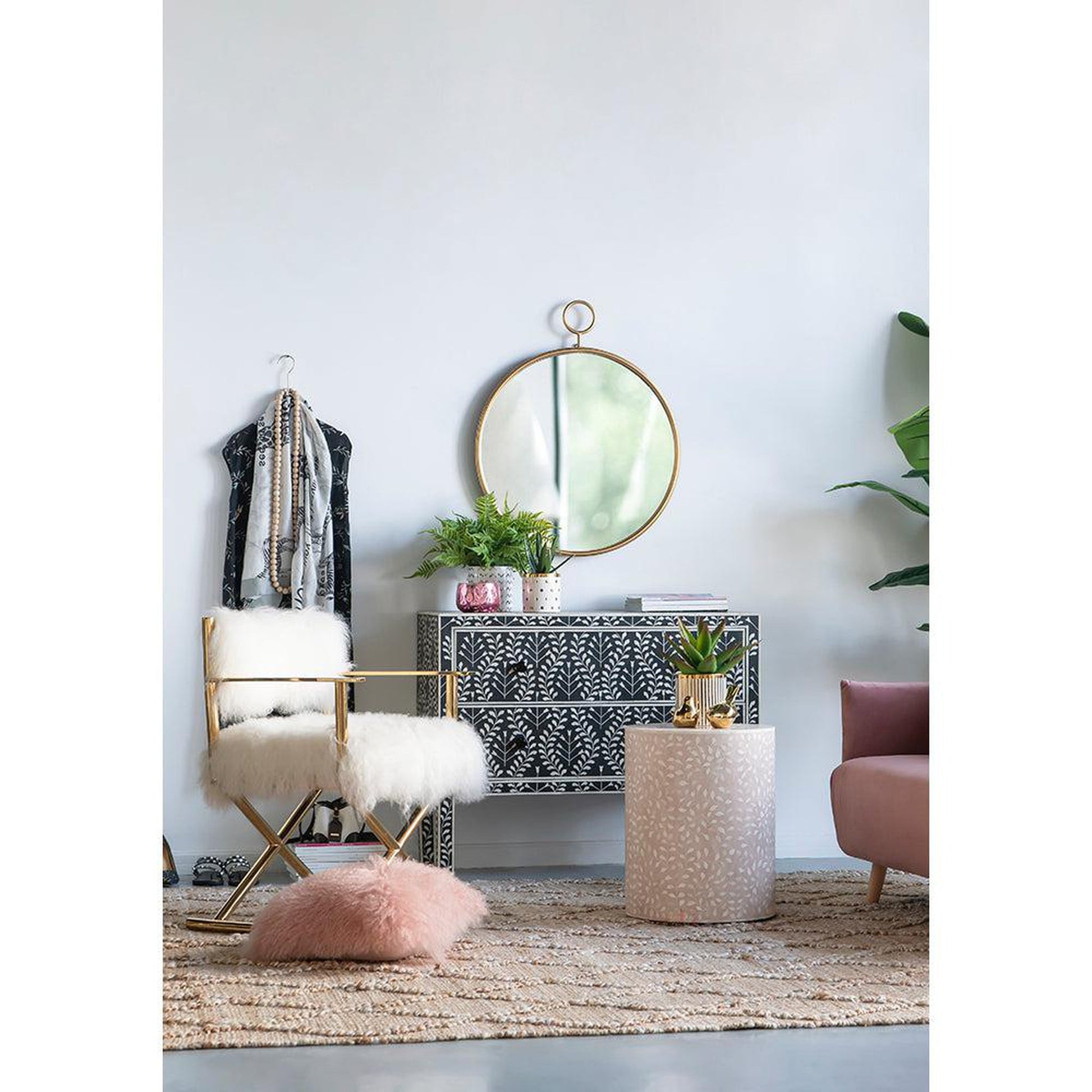 A&B Home 26" x 32" Bundle of 25 Round Gold Frame Wall-Mounted Mirror