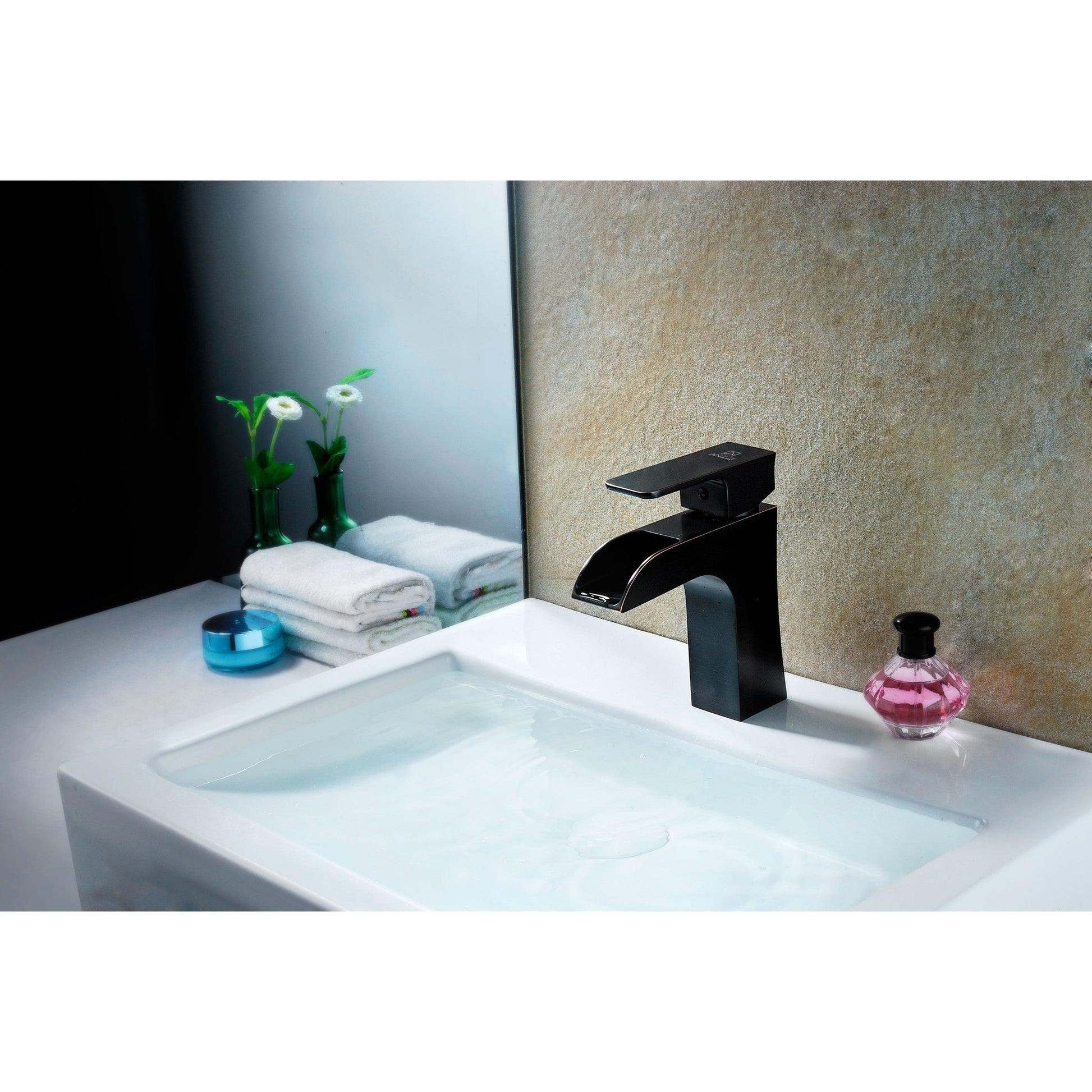 ANZZI Forza Series 4" Single Hole Oil Rubbed Bronze Low-Arc Bathroom Sink Faucet