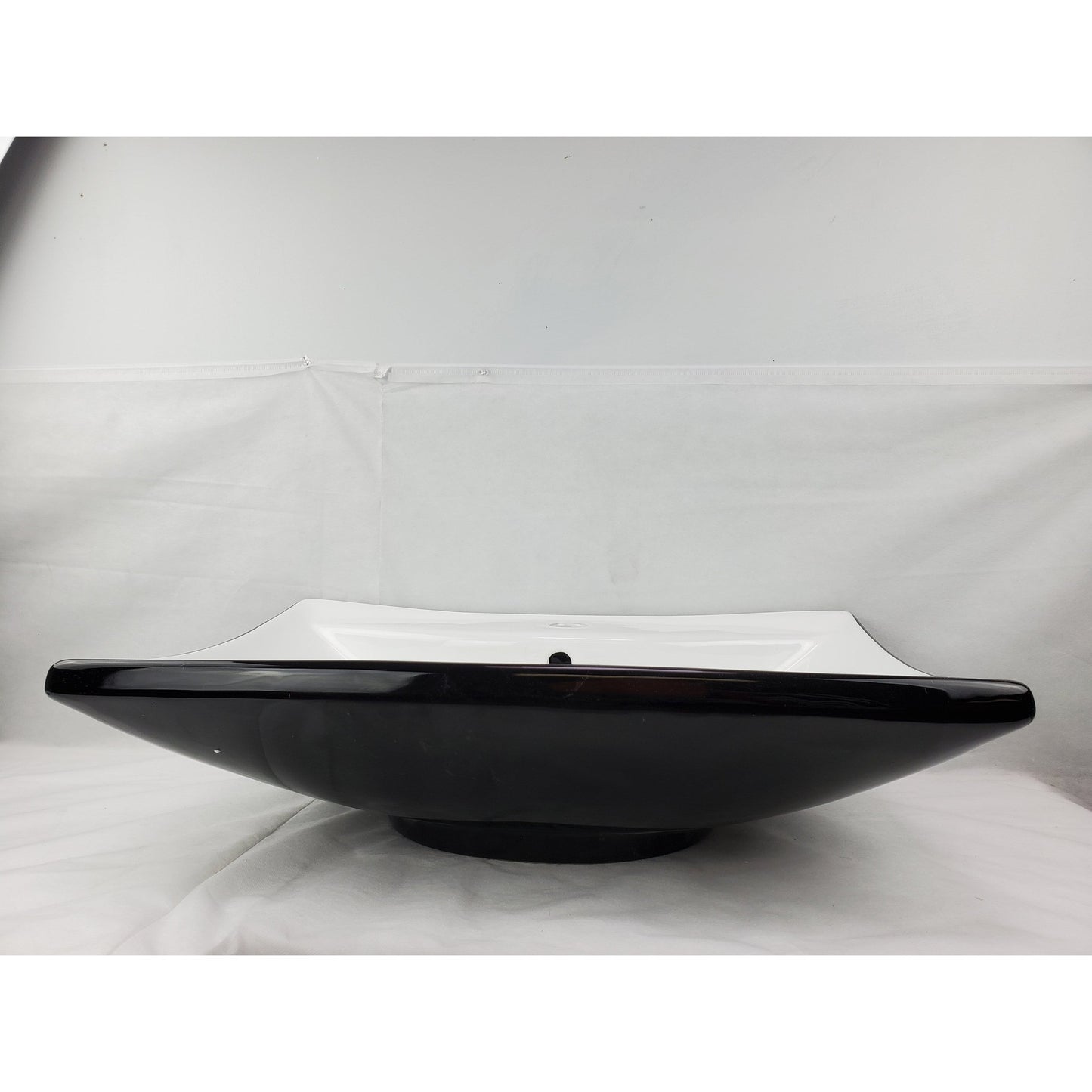 American Imaginations AI-28411 24" Rectangle Enamel Glaze Black-White Ceramic Transitional