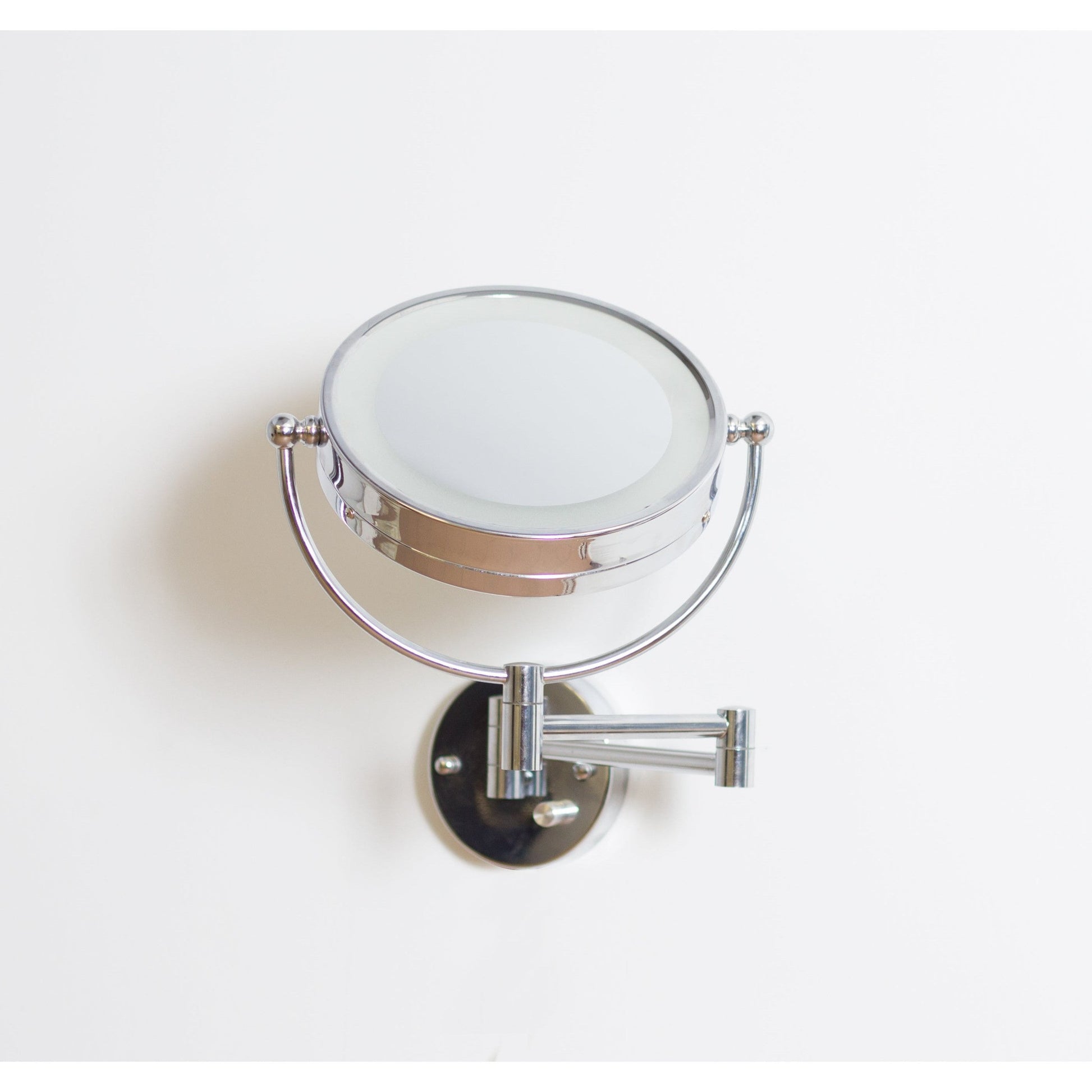 American Imaginations AI-557 21" Chrome Round Wall Mount Transitional Magnifying Mirror