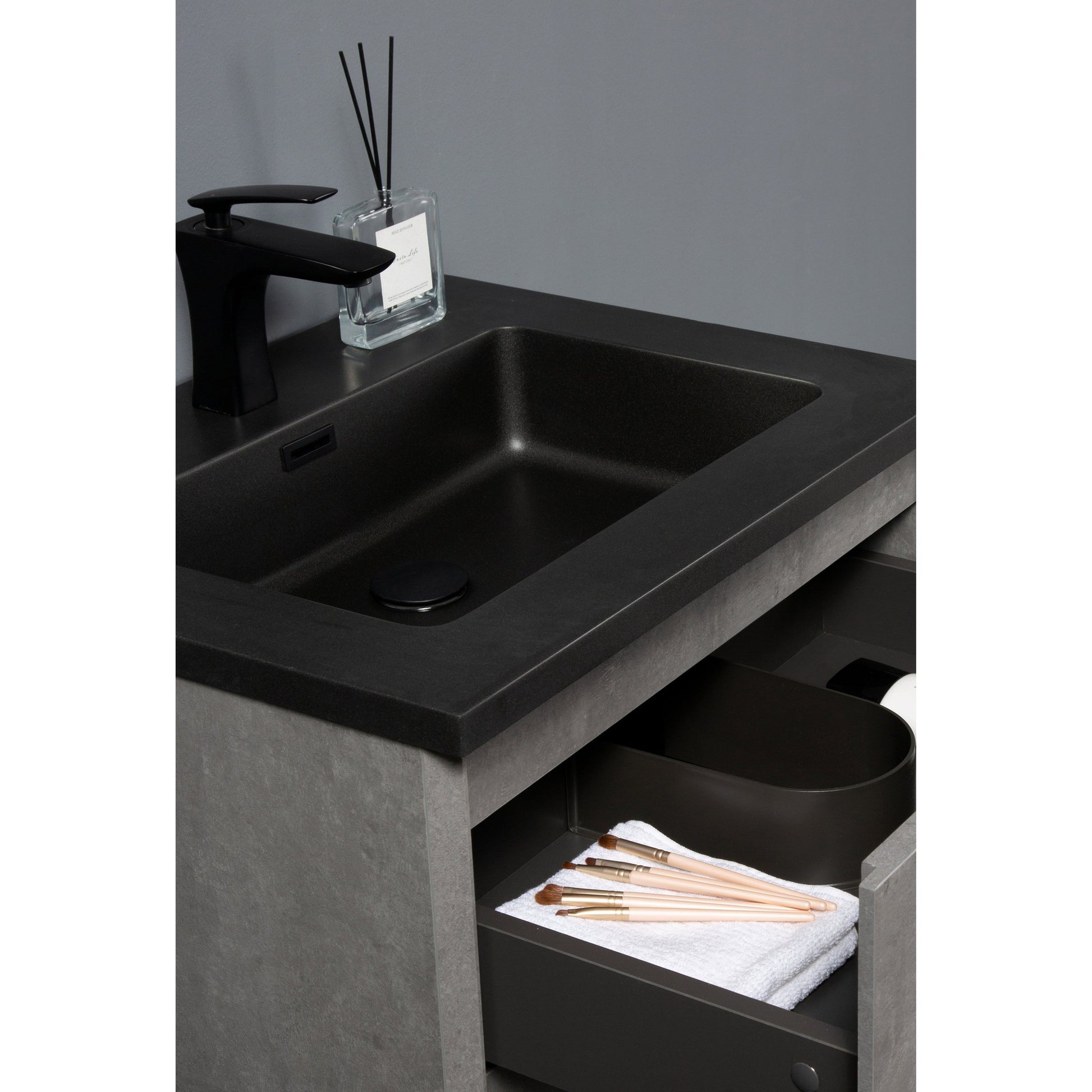Bathlyn Bridgeport 24" Bathroom Vanity
