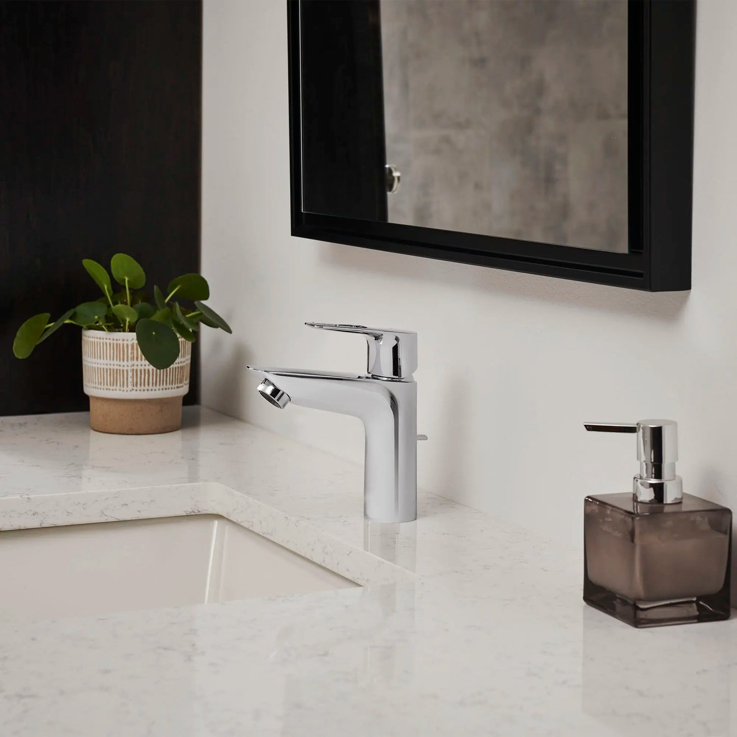 Grohe BauLoop 1.2 GPM Single Hole Single Handle StarLight Chrome Faucet