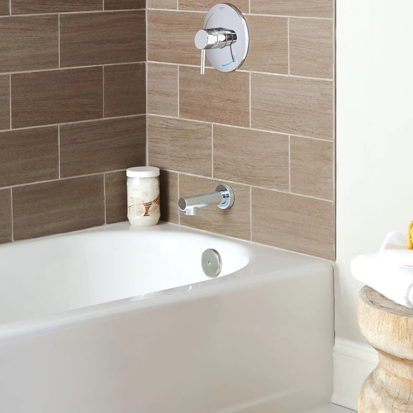 Grohe Concetto™ StarLight Chrome Wall Mount Tub Spout