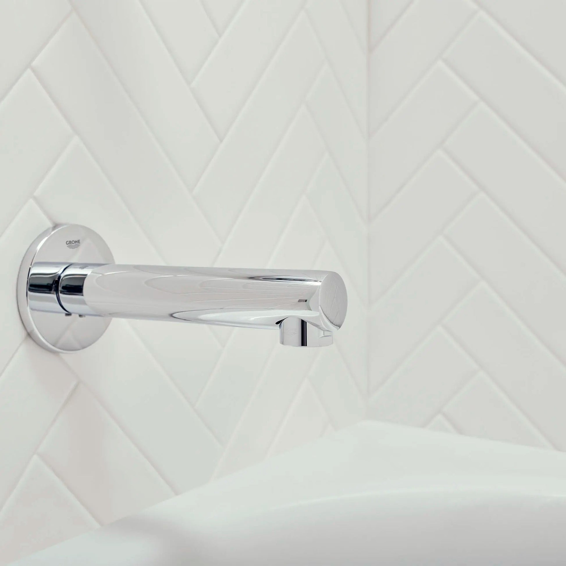 Grohe Concetto™ StarLight Chrome Wall Mount Tub Spout