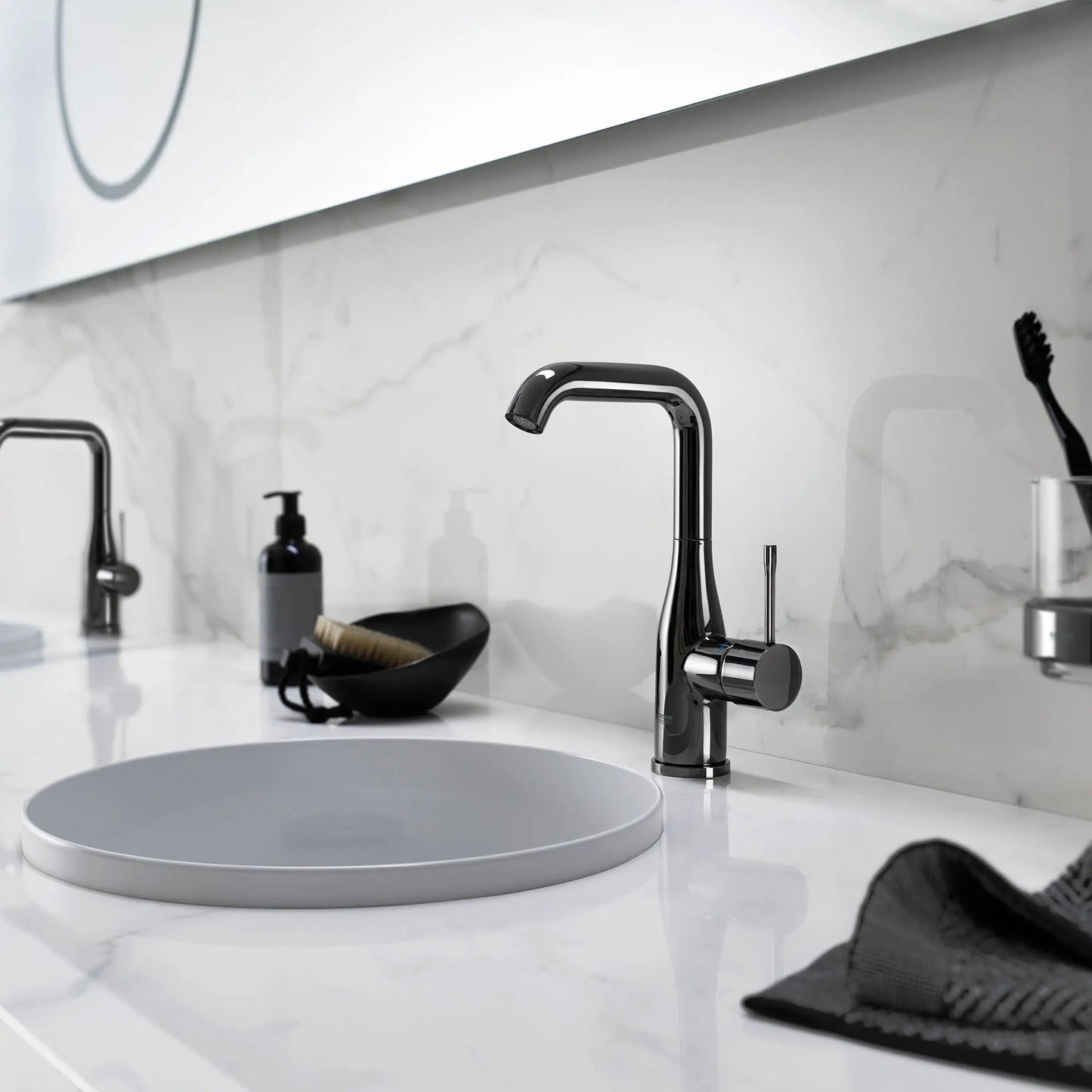 Grohe Essence 1.2 GPM Single Hole Single-Handle Hard Graphite Faucet