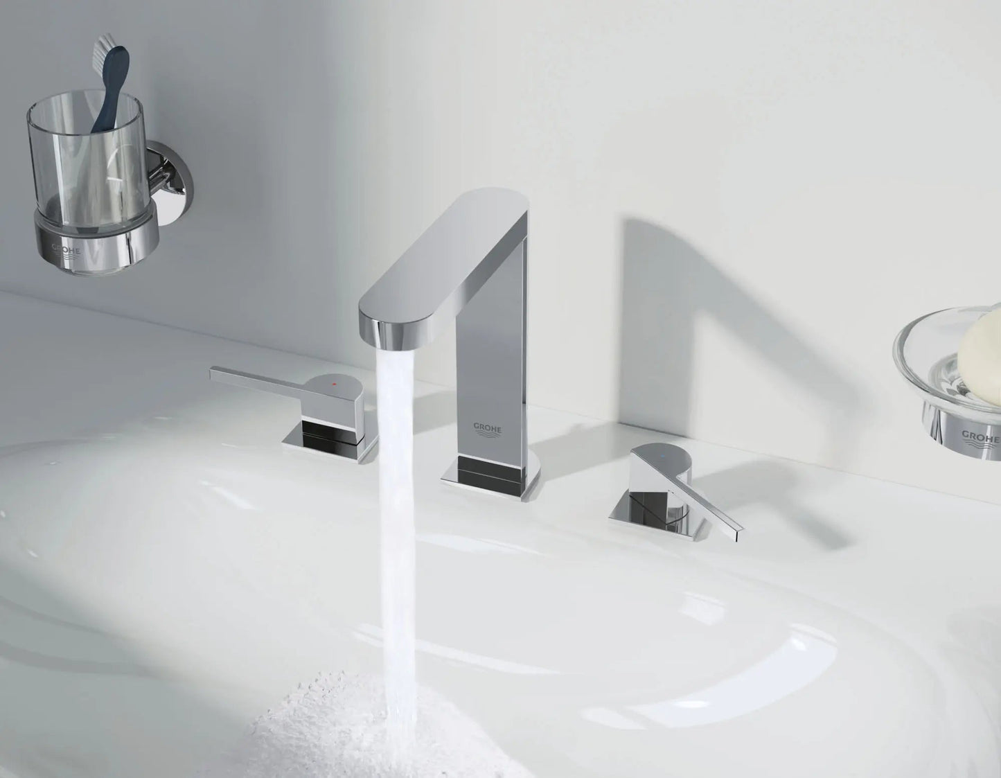 Grohe Plus 1.2 GPM Two-Handle 8" Widespread StarLight Chrome Faucet