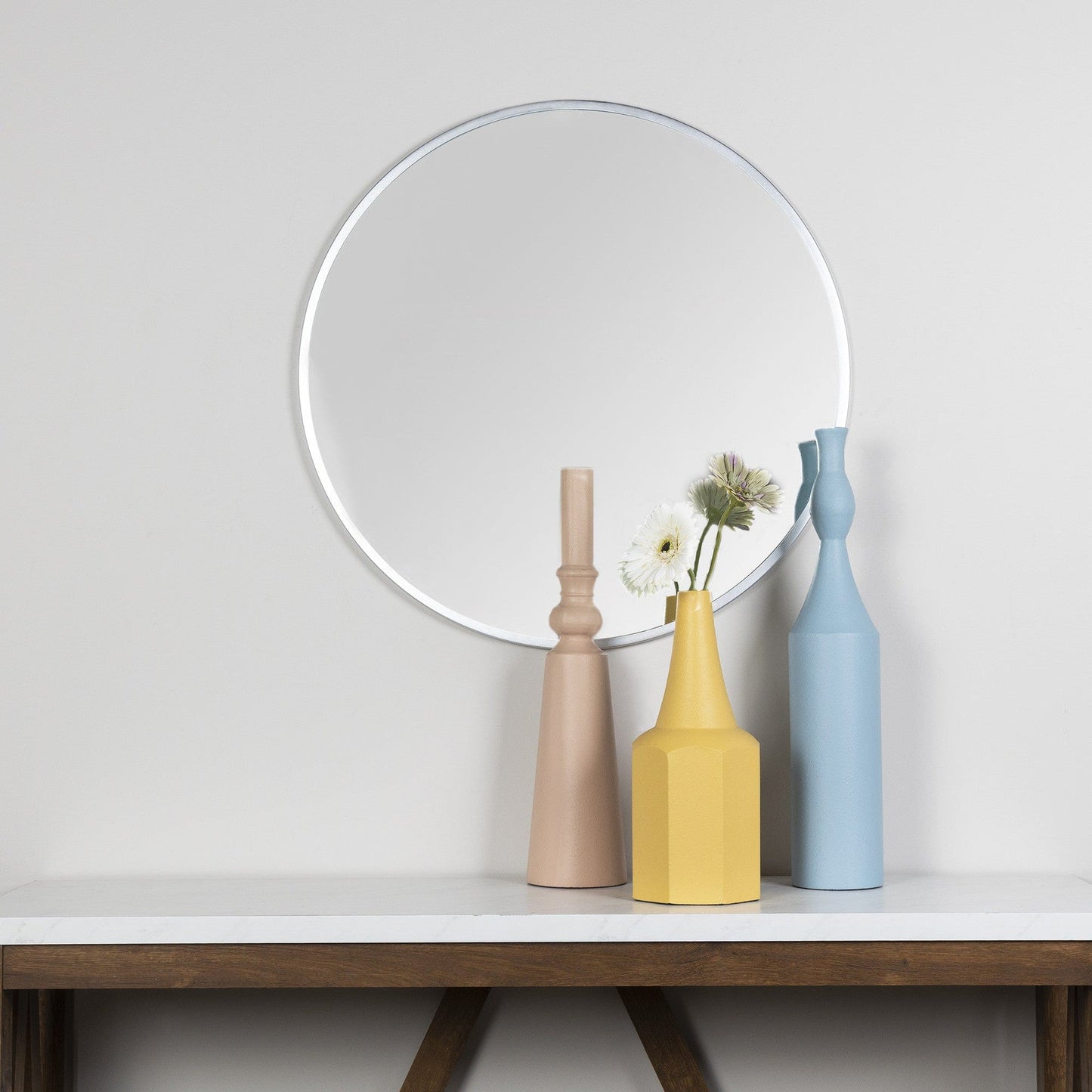 HomeRoots Minimalist Silver Round Wall Mirror