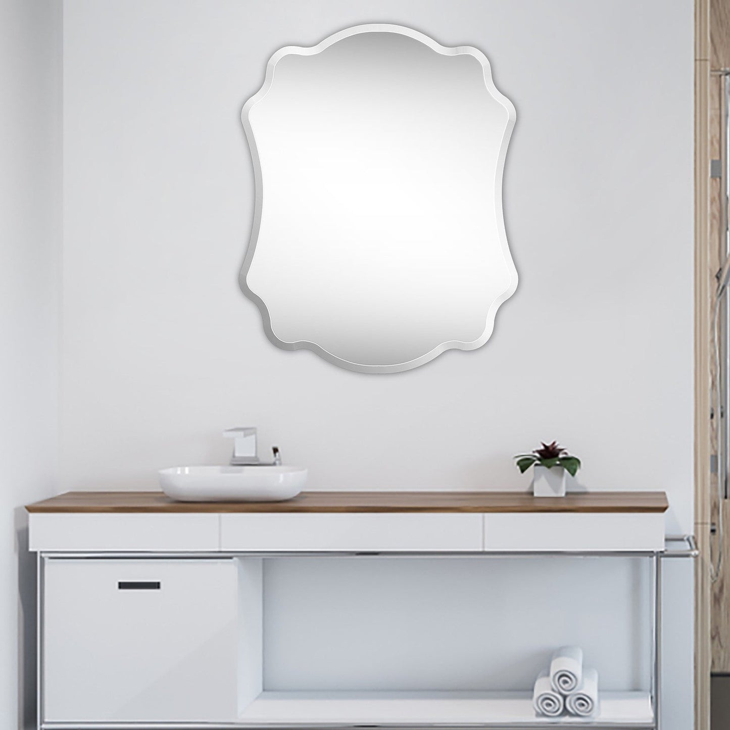 HomeRoots Scalloped Concave Glass Mirror