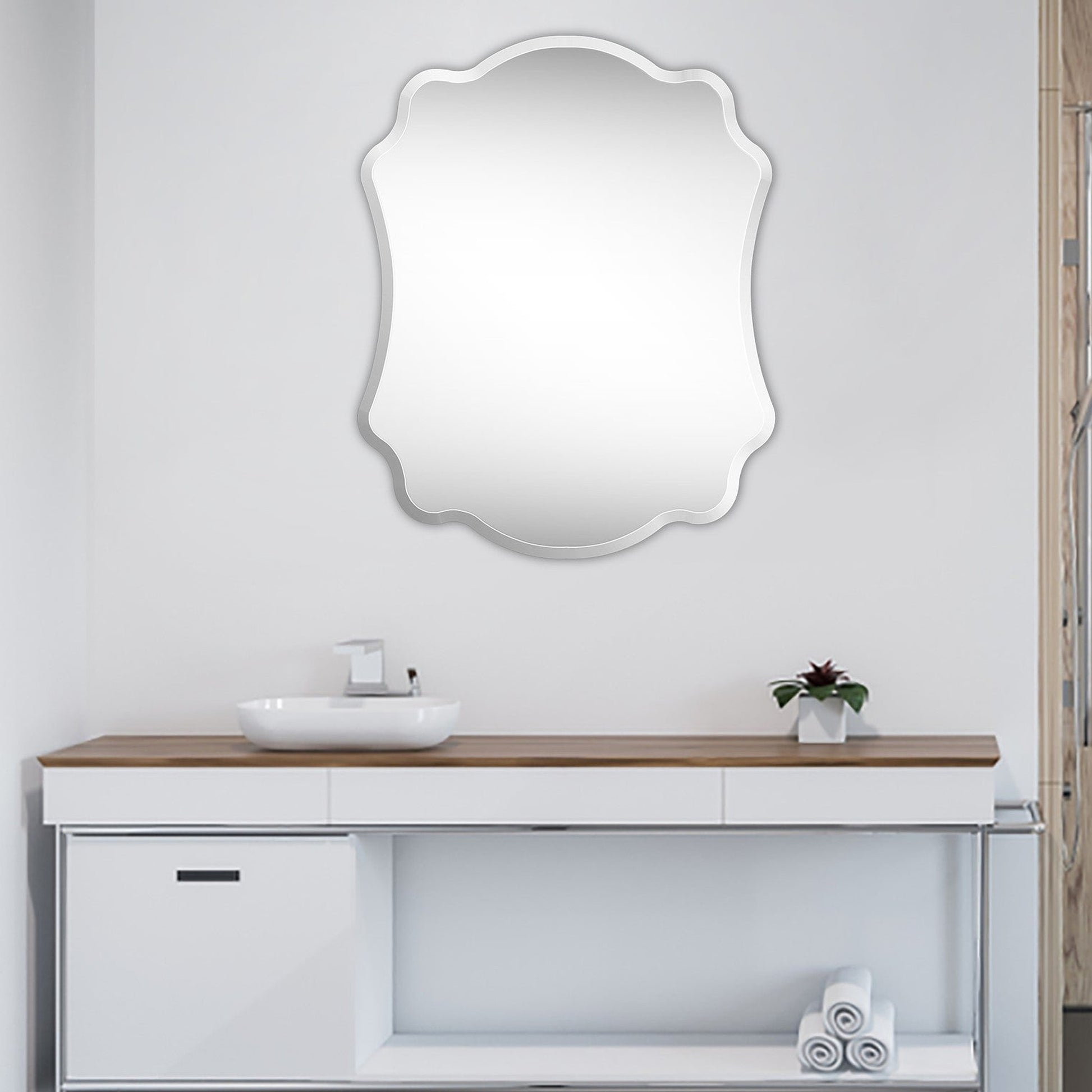 HomeRoots Scalloped Concave Glass Mirror