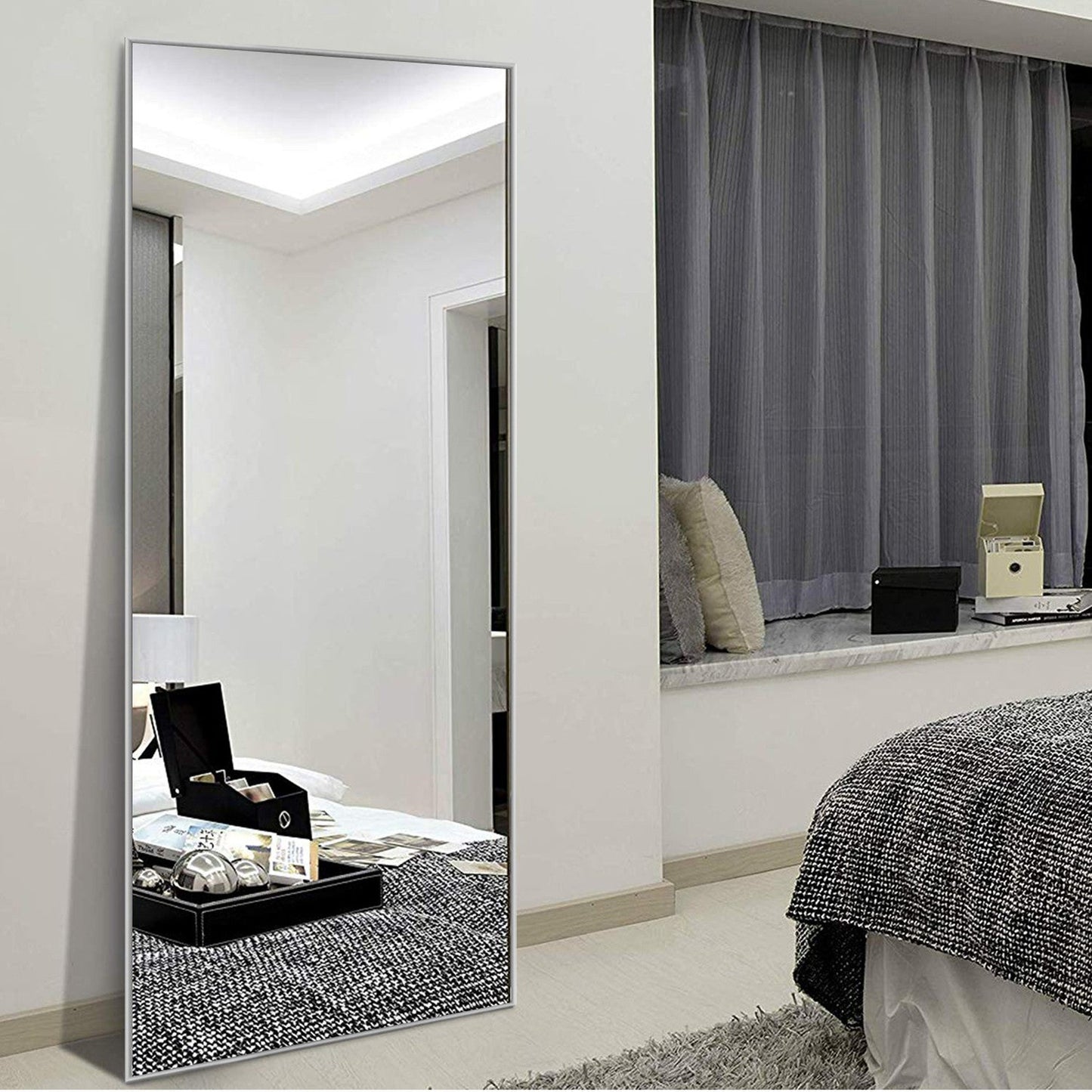 HomeRoots Silver Framed Wall Mirror