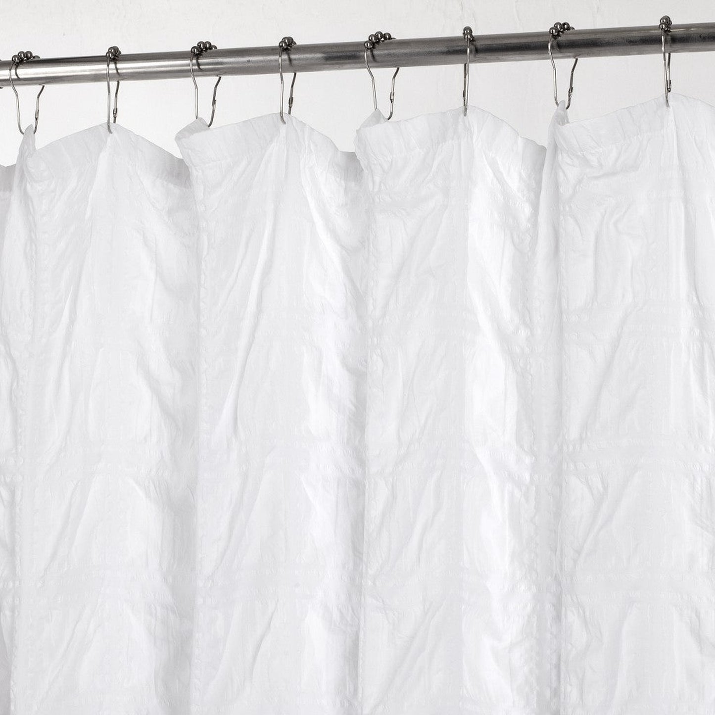 HomeRoots White Modern Crinkle Shower Curtain