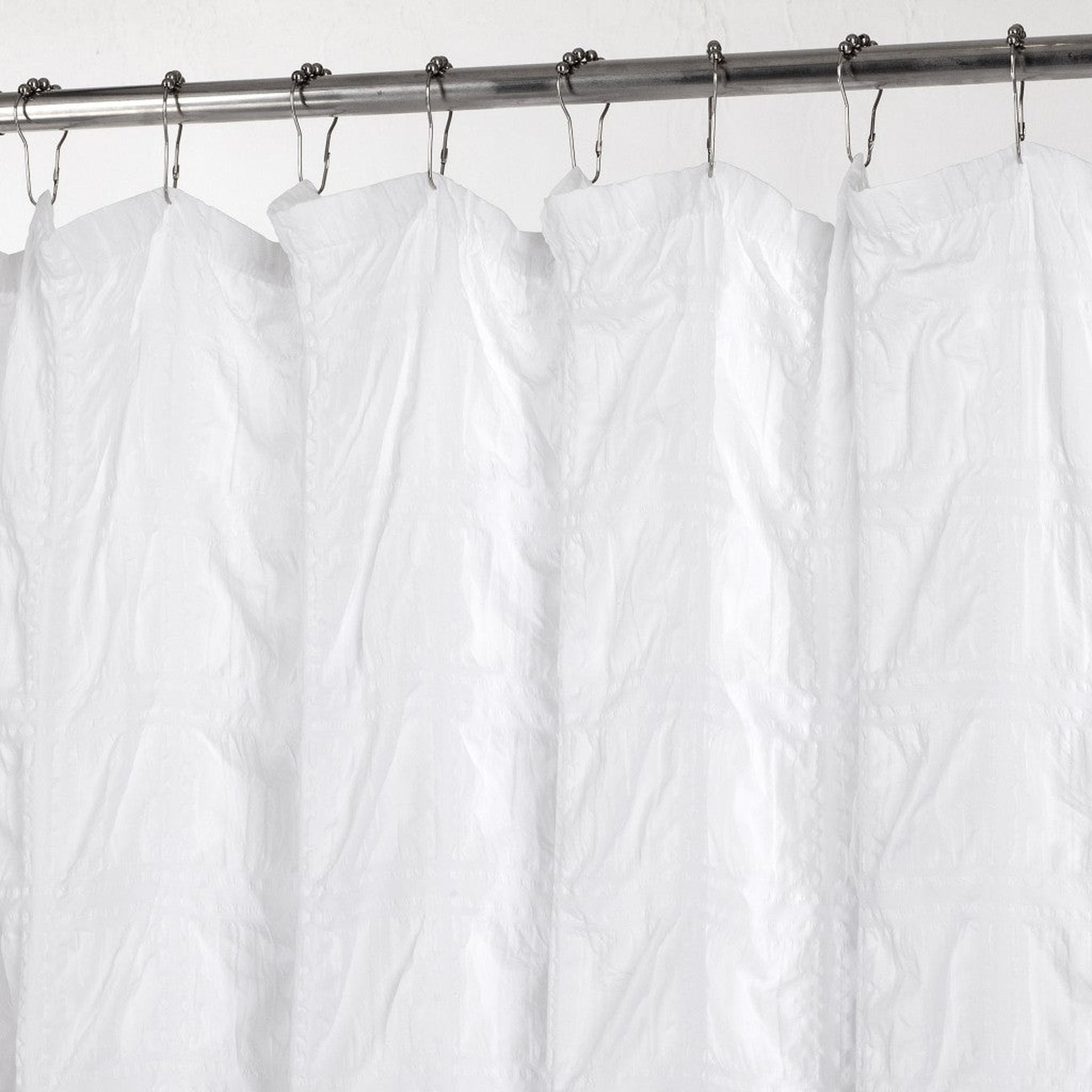 HomeRoots White Modern Crinkle Shower Curtain