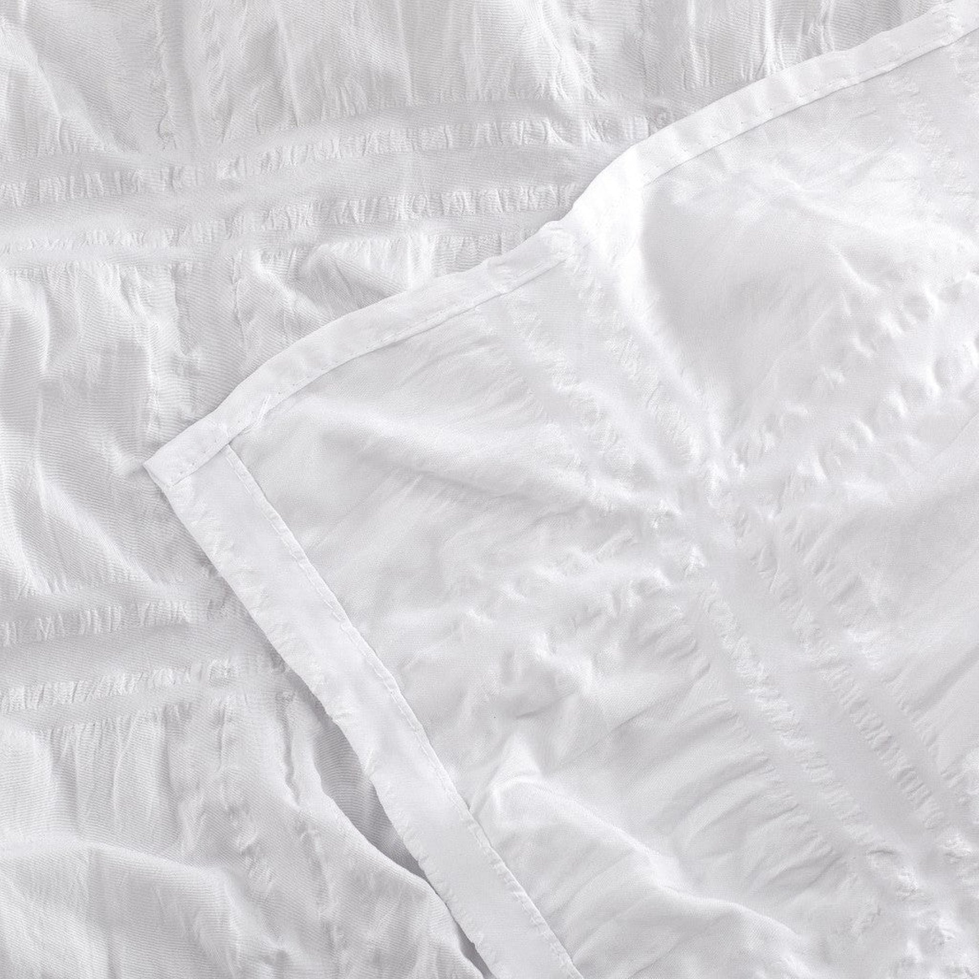 HomeRoots White Modern Crinkle Shower Curtain