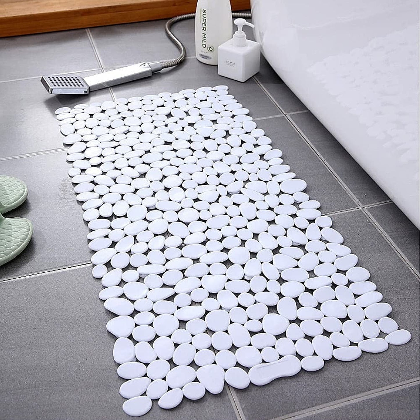 HomeRoots White Spa Pebbles Bathtub Mat