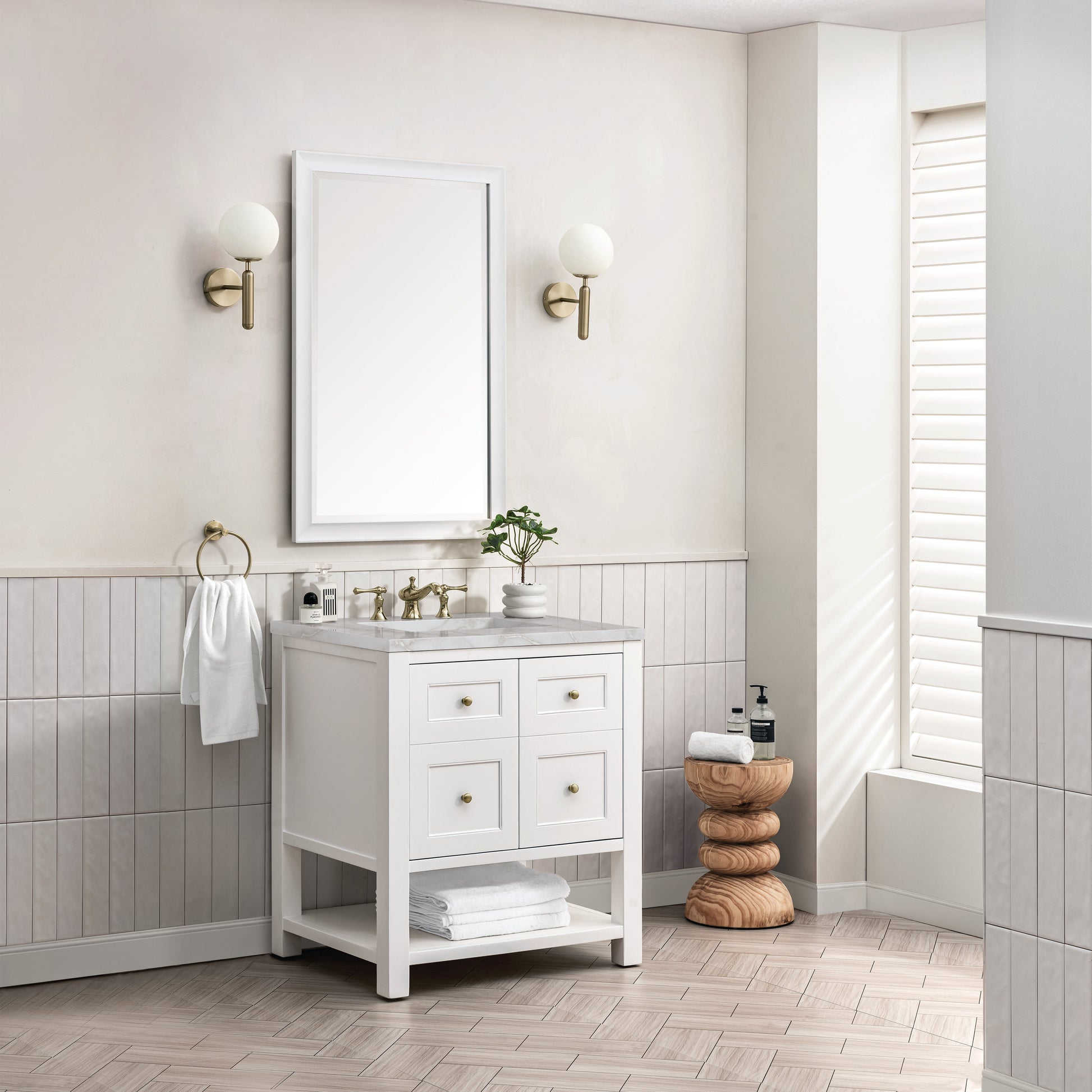 James Martin Vanities Breckenridge 30" Bright White Single Vanity With 3 cm Victorian Silver Top