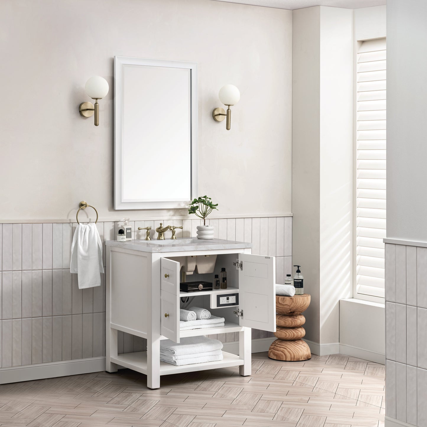 James Martin Vanities Breckenridge 30" Bright White Single Vanity With 3 cm Victorian Silver Top