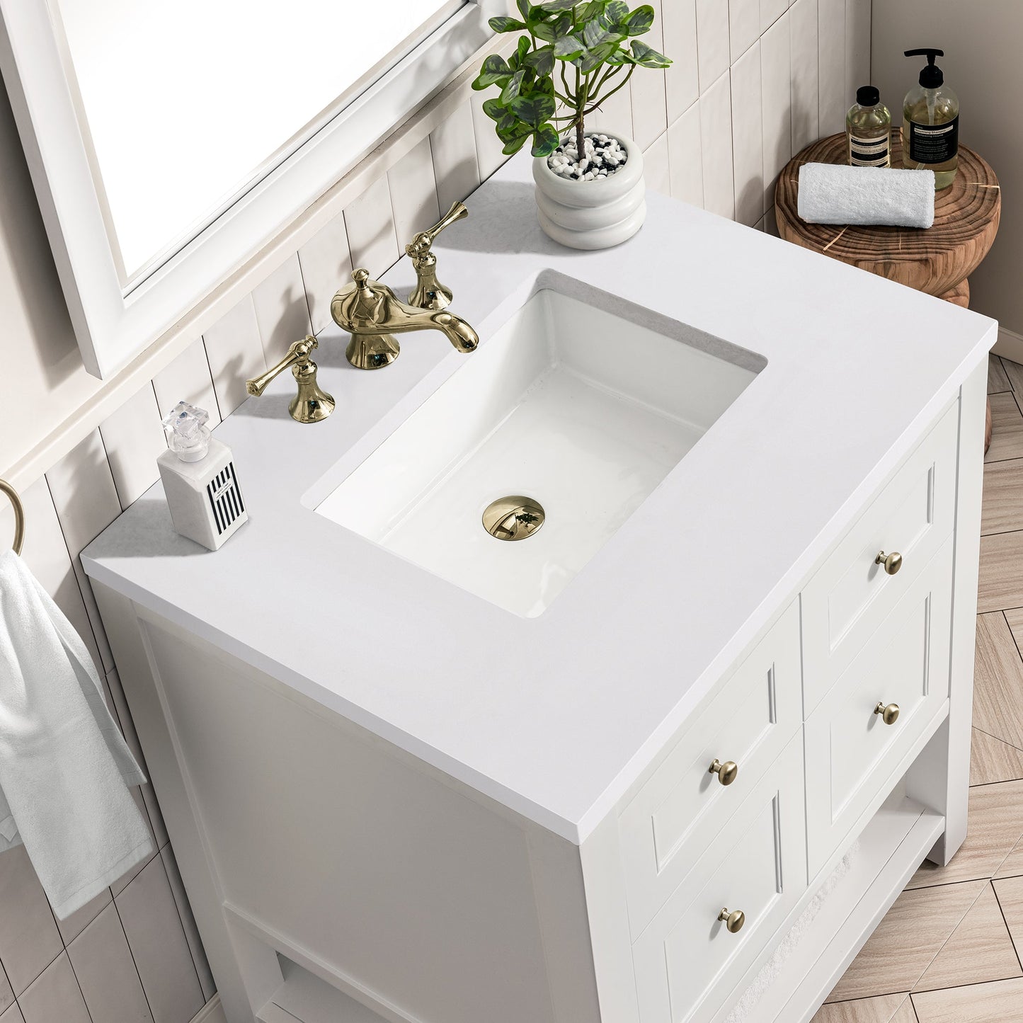 James Martin Vanities Breckenridge 30" Bright White Single Vanity With 3 cm White Zeus Top