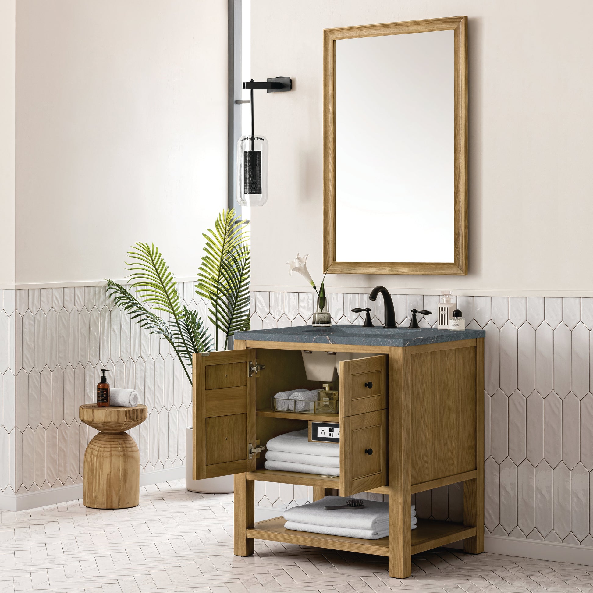 James Martin Vanities Breckenridge 30" Light Natural Oak Single Vanity With 3 cm Parisien Bleu Top