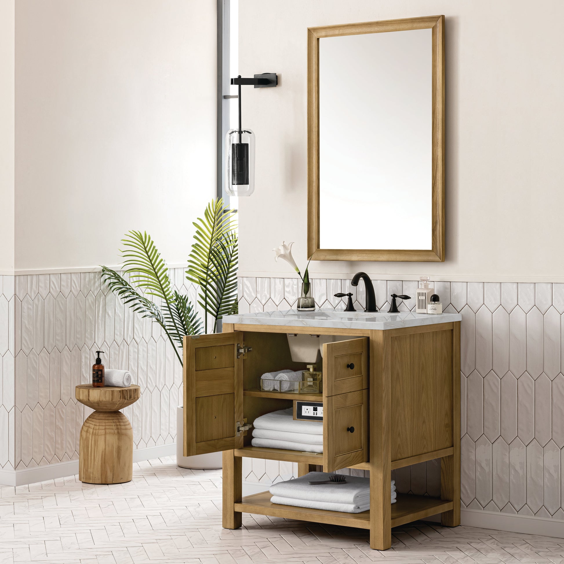 James Martin Vanities Breckenridge 30" Light Natural Oak Single Vanity With 3 cm Victorian Silver Top