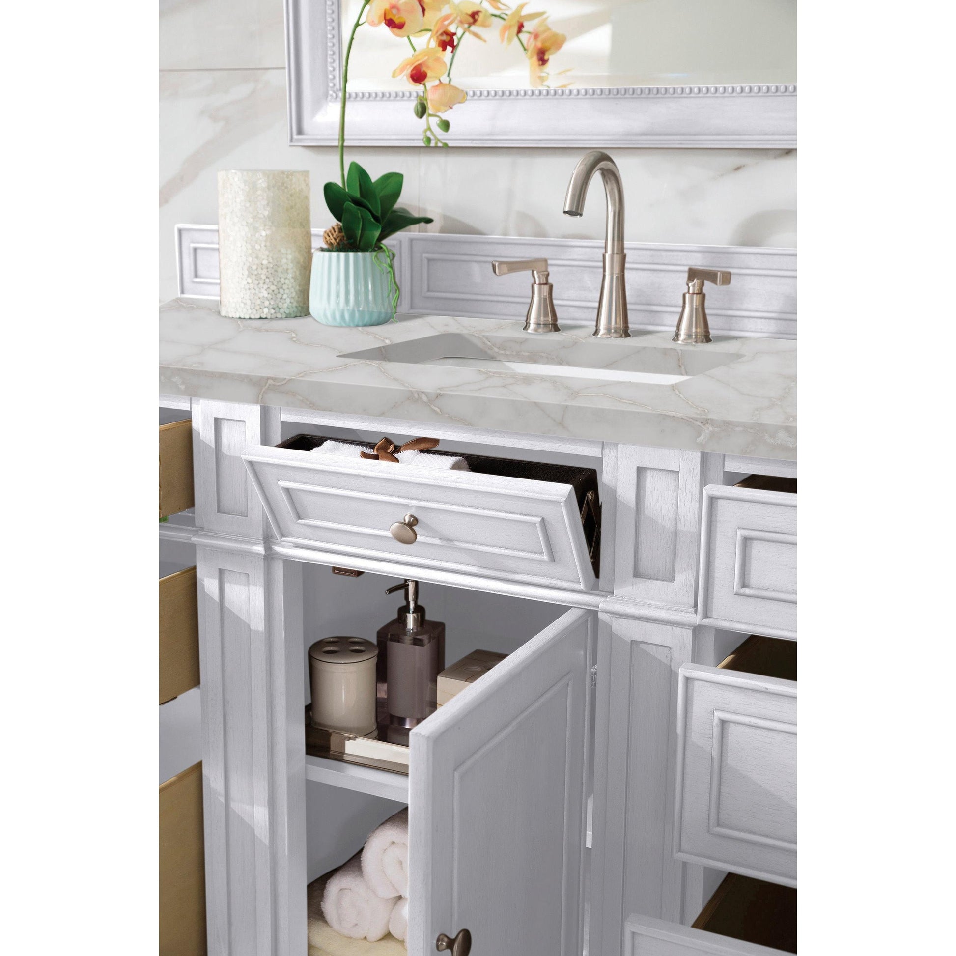 James Martin Vanities Bristol 60" Bright White Single Vanity With 3 cm Victorian Silver Silestone Top and FreePower Wireless Charger