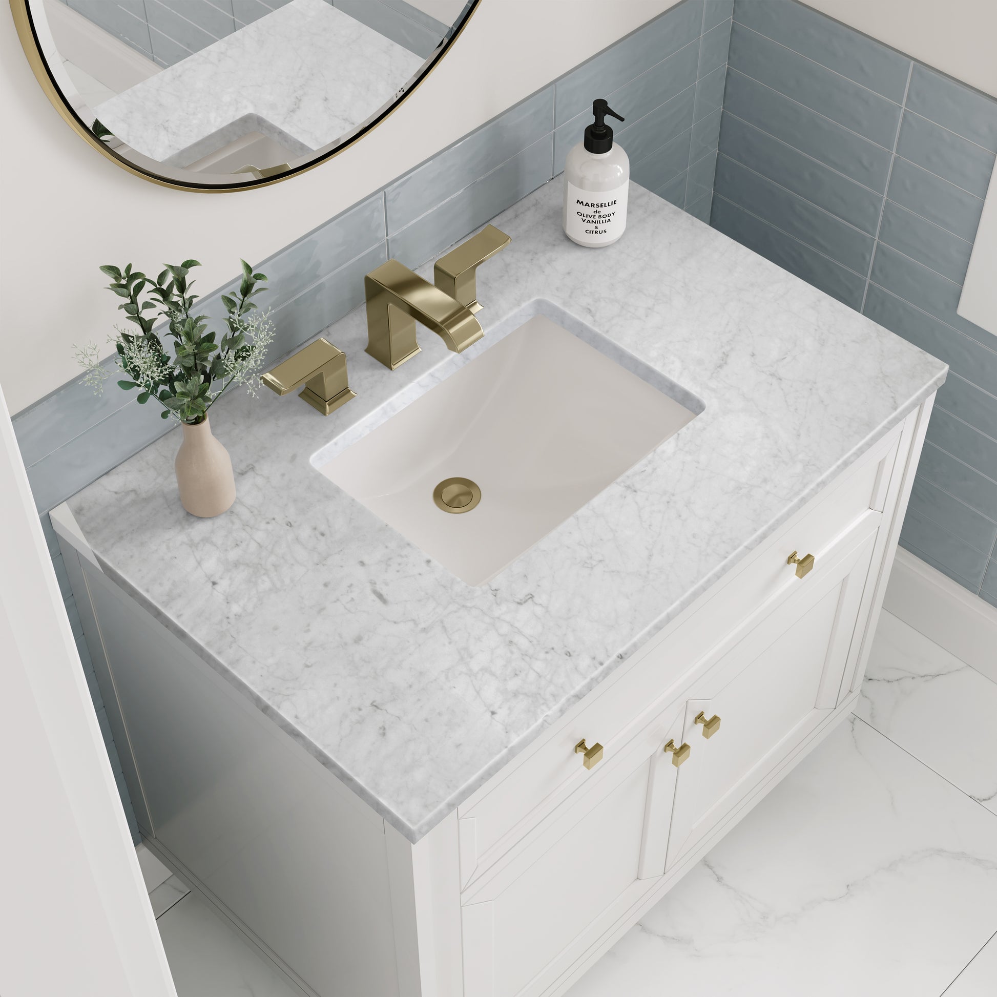 James Martin Vanities Chicago 36" Glossy White Single Vanity With 3 cm Carrara Marble Top