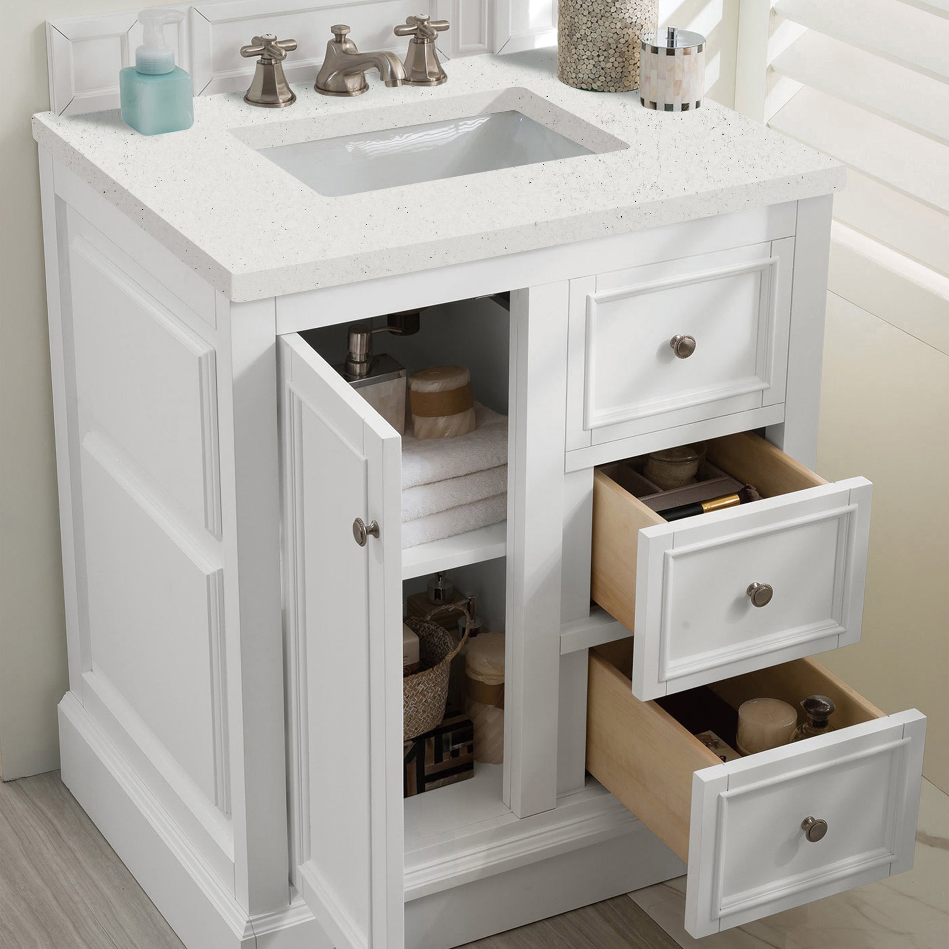 James Martin Vanities De Soto 30" Bright White Single Vanity With 3 cm Lime Delight Quartz Top