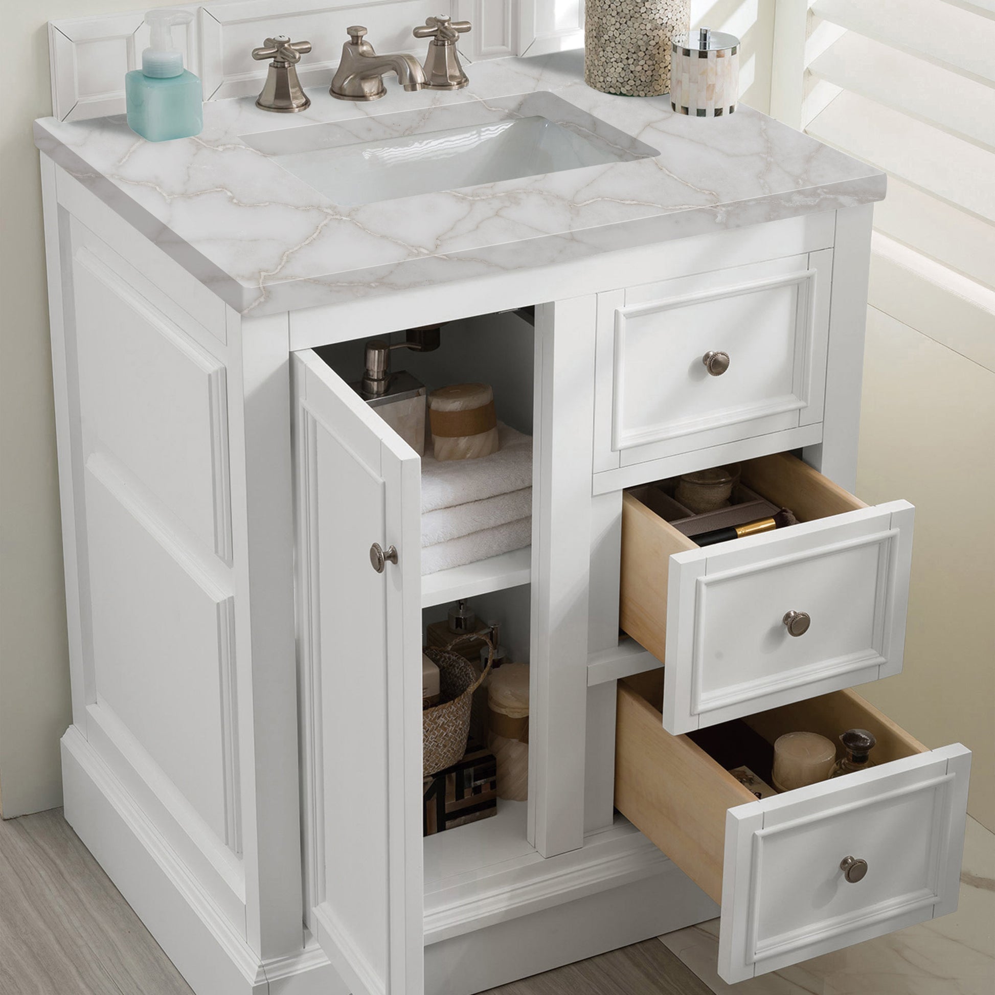 James Martin Vanities De Soto 30" Bright White Single Vanity With 3 cm Victorian Silver Quartz Top