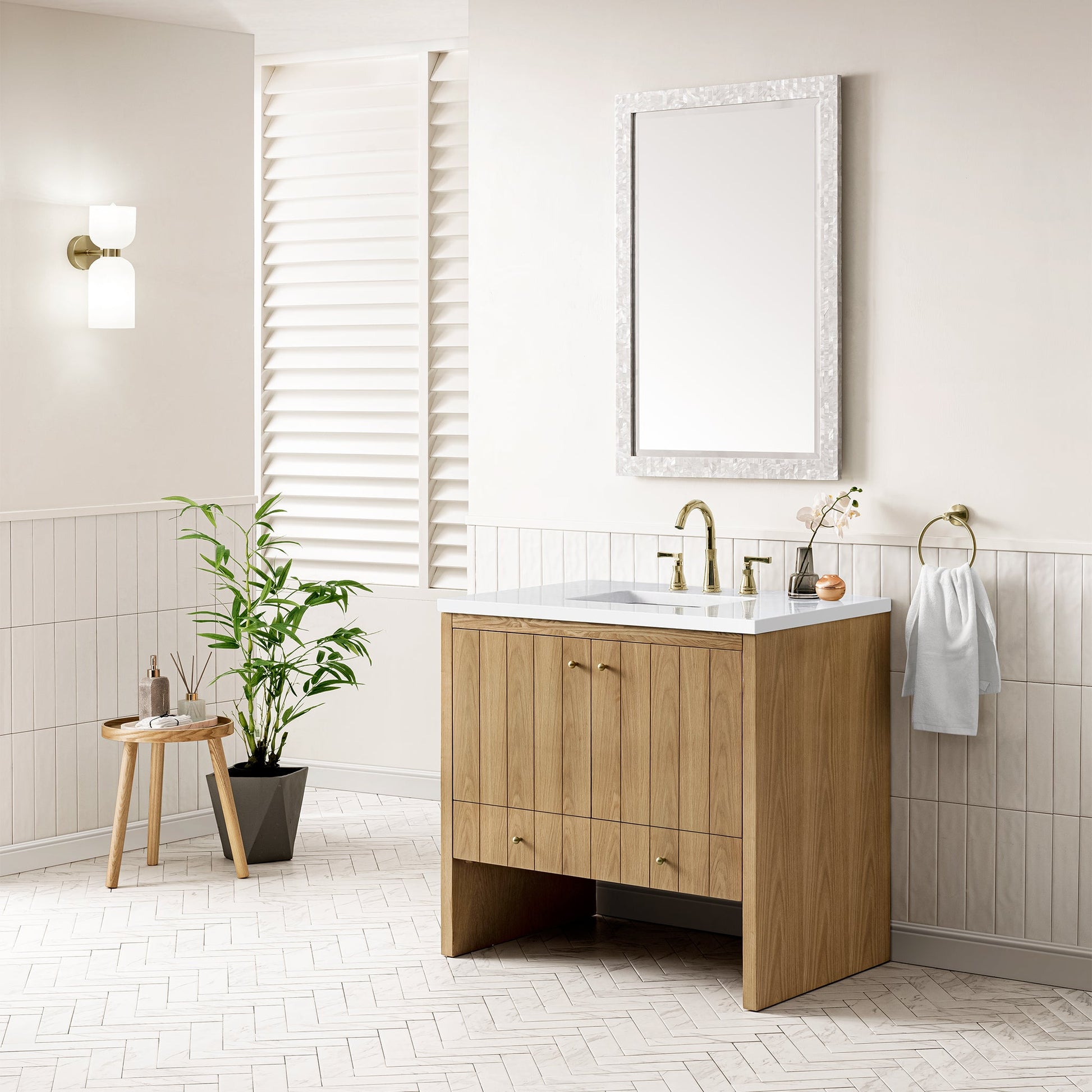 James Martin Vanities Hudson 36" Light Natural Oak Single Vanity With 3 cm White Zeus Top