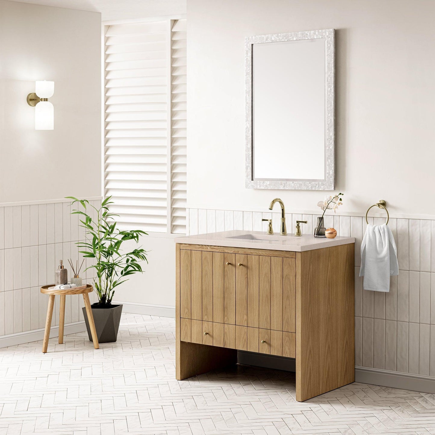 James Martin Vanities Hudson 36" Light Natural Oak Single Vanity With 3cm Eternal Marfil Top