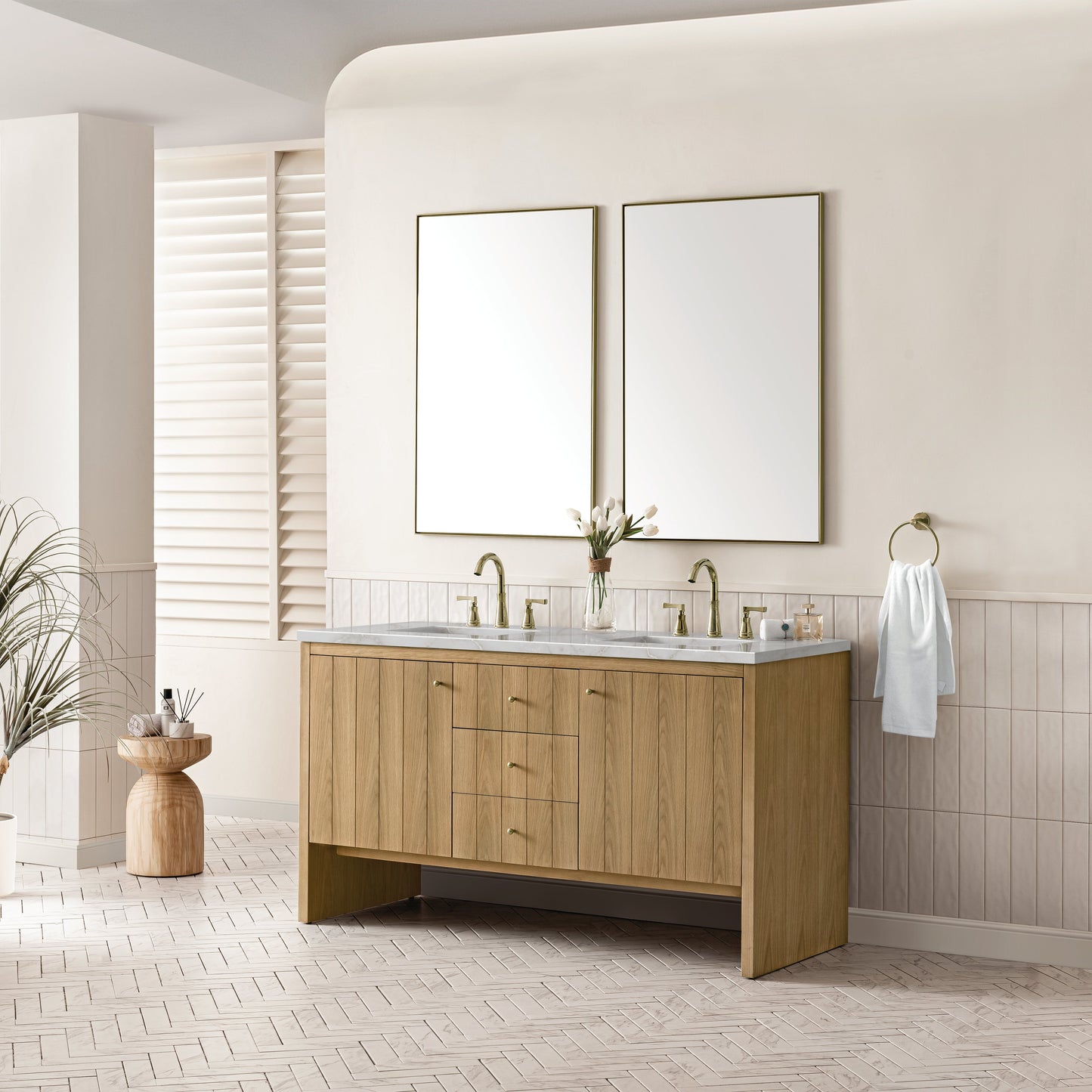 James Martin Vanities Hudson 60" Light Natural Oak Double Vanity With 3 cm Victorian Silver Top