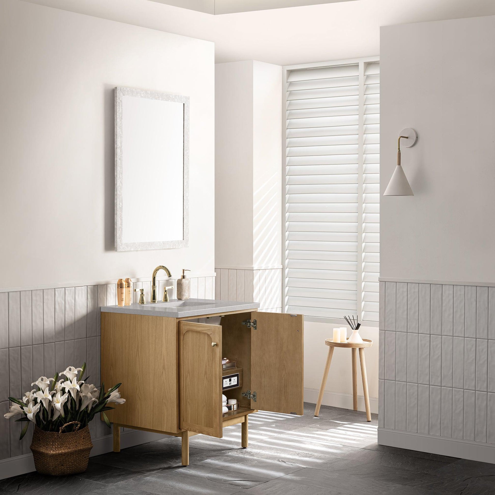 James Martin Vanities Laurent 30" Light Natural Oak Single Vanity With 3cm Eternal Serena Top