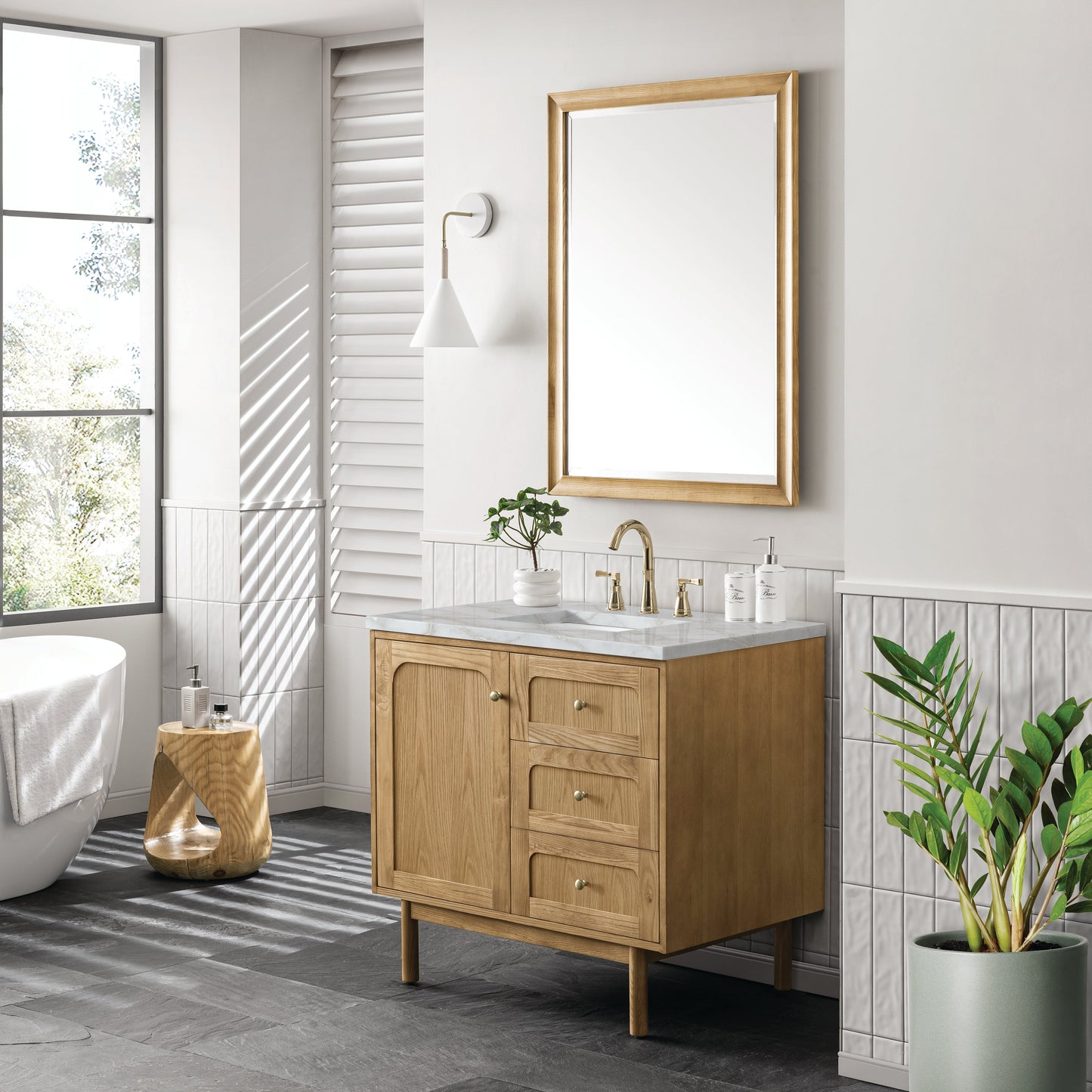 James Martin Vanities Laurent 36" Light Natural Oak Single Vanity With 3 cm Victorian Silver Top