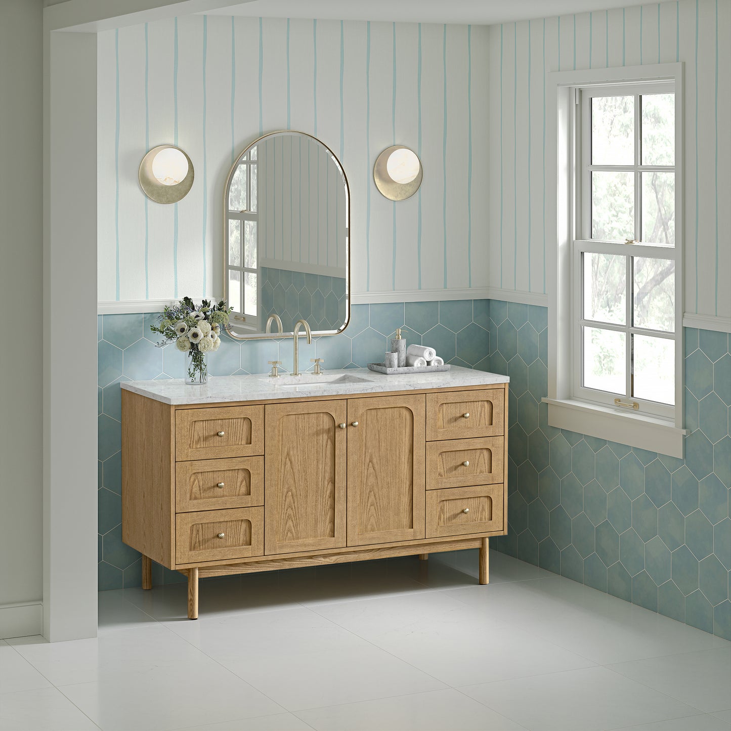 James Martin Vanities Laurent 60" Light Natural Oak Single Vanity With 3cm Eternal Jasmine Pearl Quartz Top