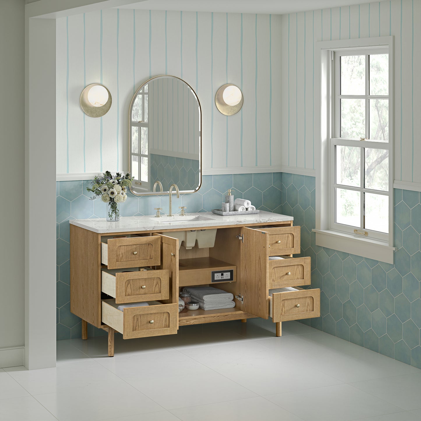 James Martin Vanities Laurent 60" Light Natural Oak Single Vanity With 3cm Victorian Silver Quartz Top
