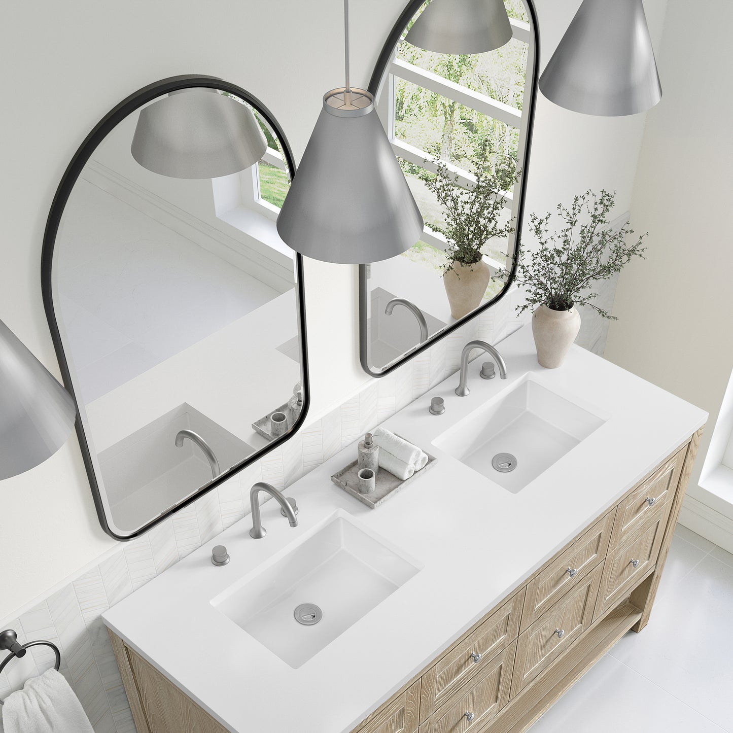 James Martin Vanities Rohe 24" Matte Black Arched Mirror