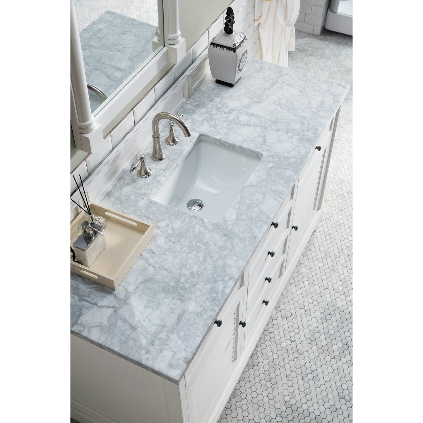 James Martin Vanities Savannah 60" Bright White Single Vanity With 3cm Carrara Marble Top